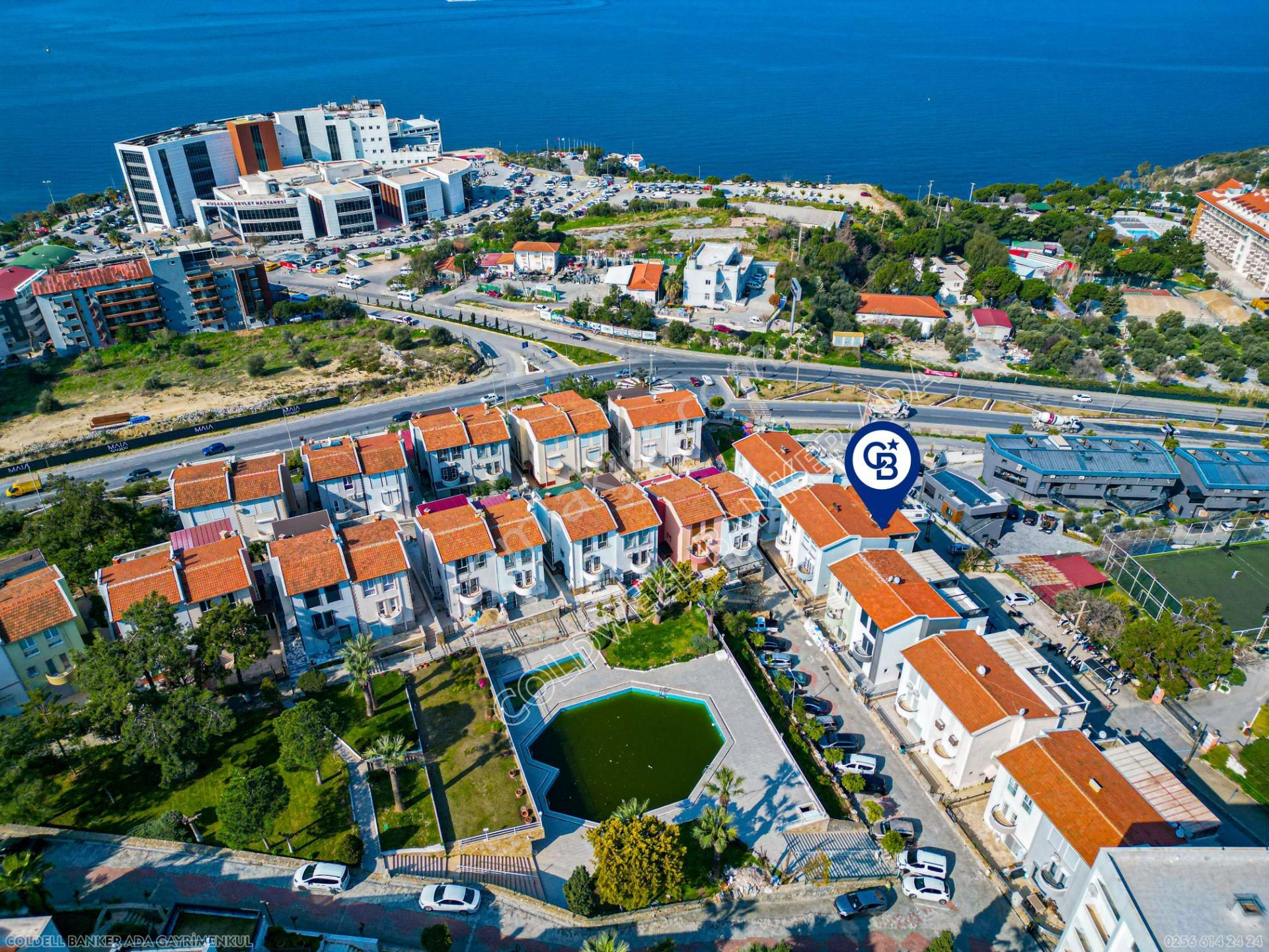 Kuşadası Efe Konakları'nda Deniz Manzaralı Eşyalı Tripleks Villa - Görsel 40
