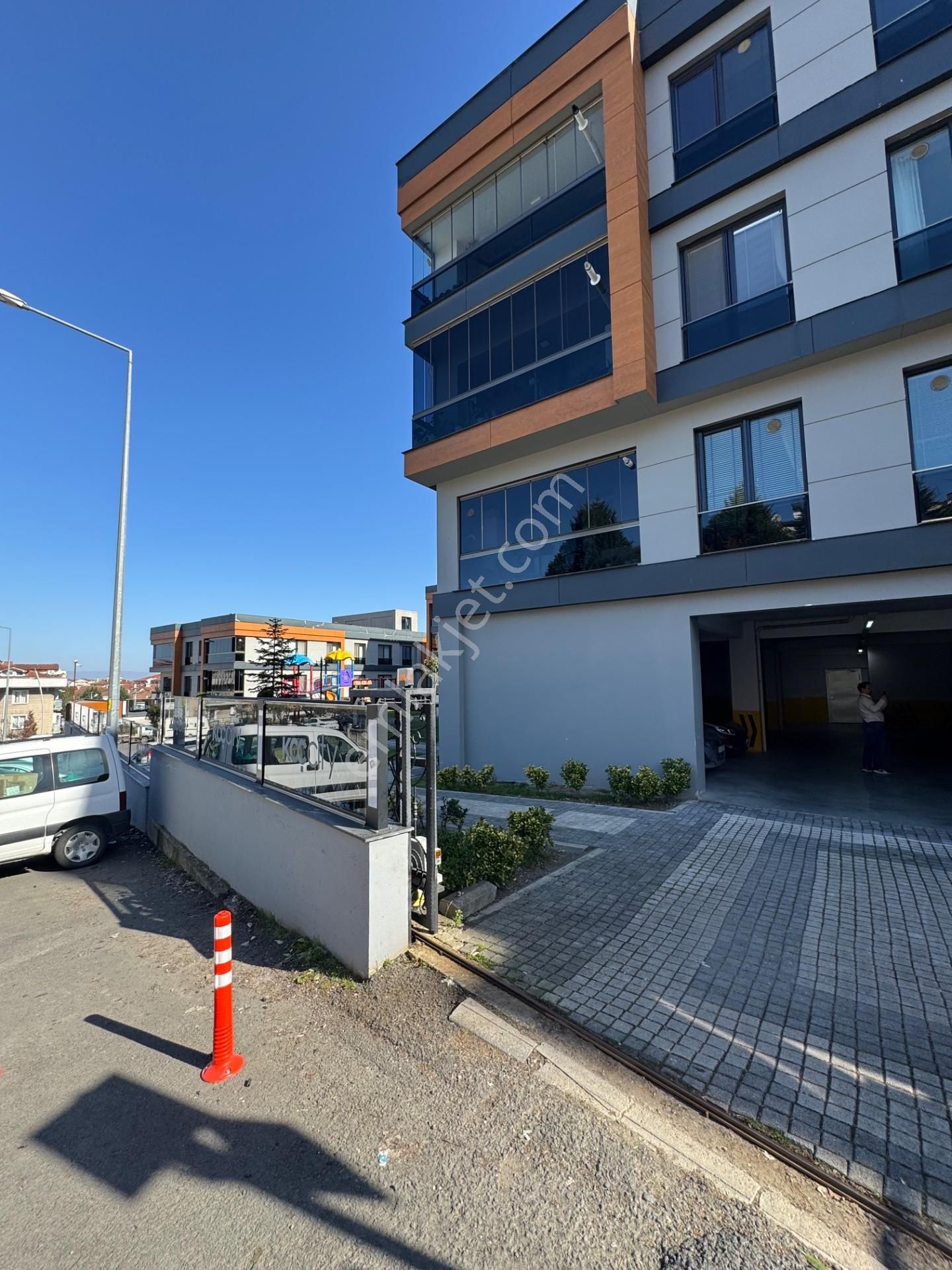Hanzade Konakların'da Mustakil Bahçe Kullanımlı 4+1 Satılık Daire - Görsel 16