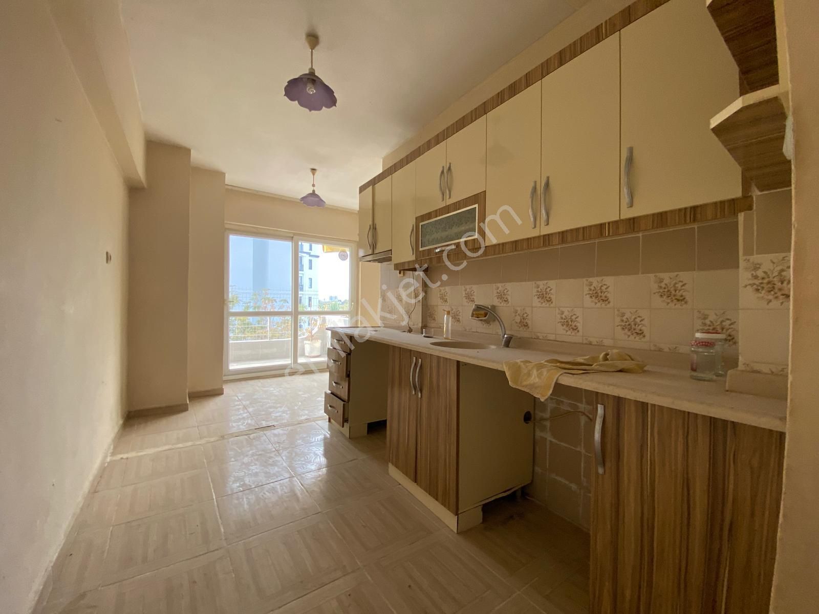 Tece Deniz Mah.de Satılık 1+1 Fiyatına 3+1 Bağımsız Mutfaklı , D.gazlı Daire