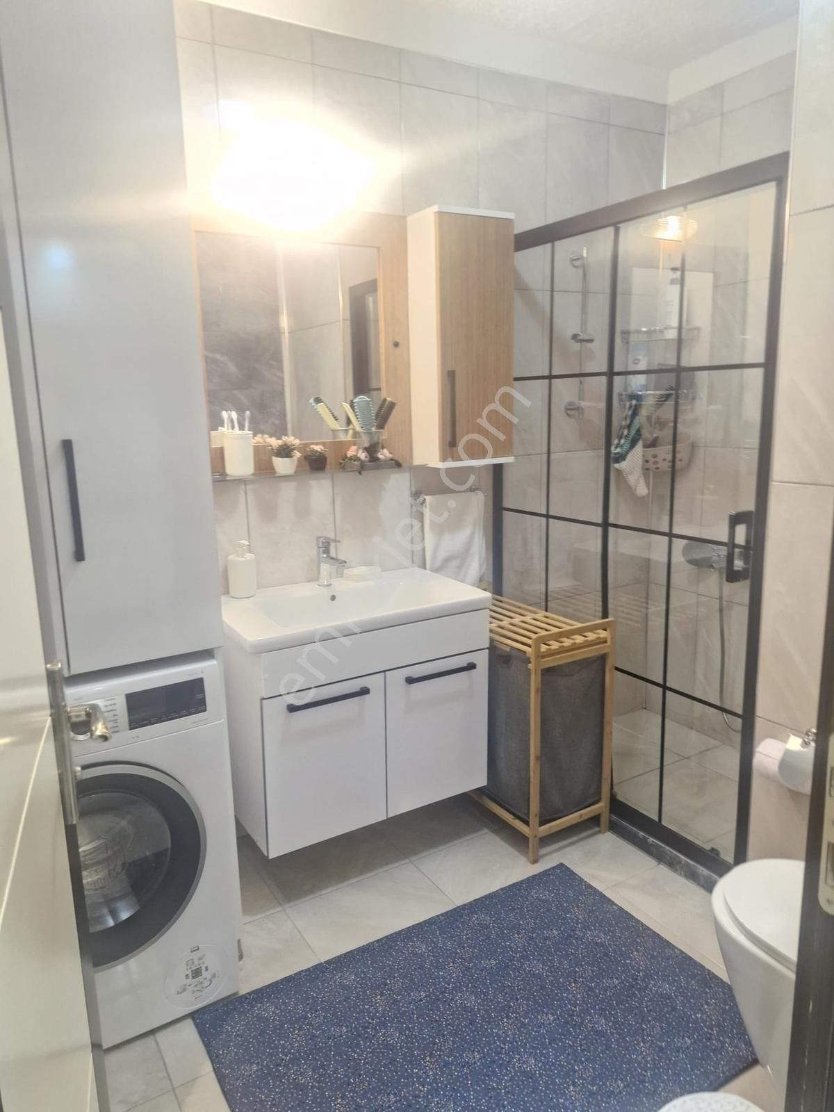 Huzur'dan Geniş Ferah Kullanışlı 2+1 Satılık Daire - Görsel 3