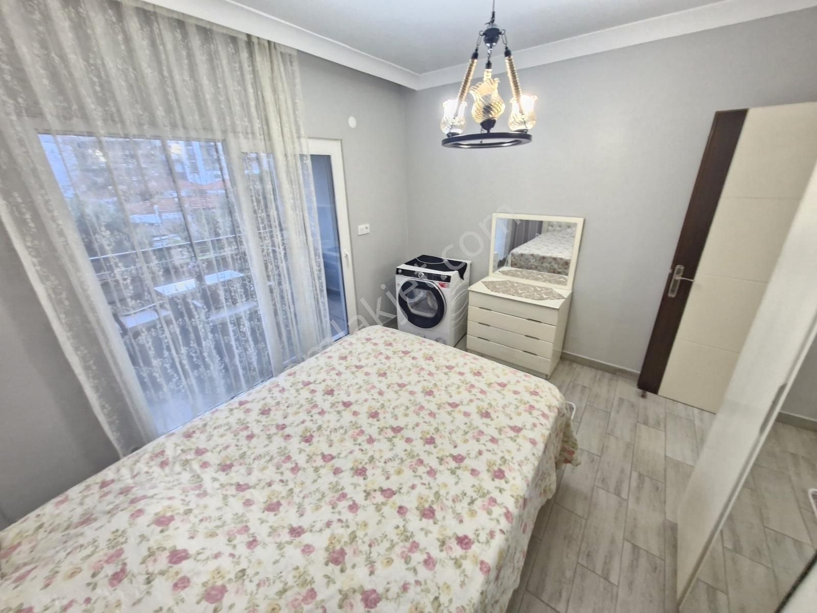 Huzur'dan Geniş Ferah Kullanışlı 2+1 Satılık Daire - Görsel 11