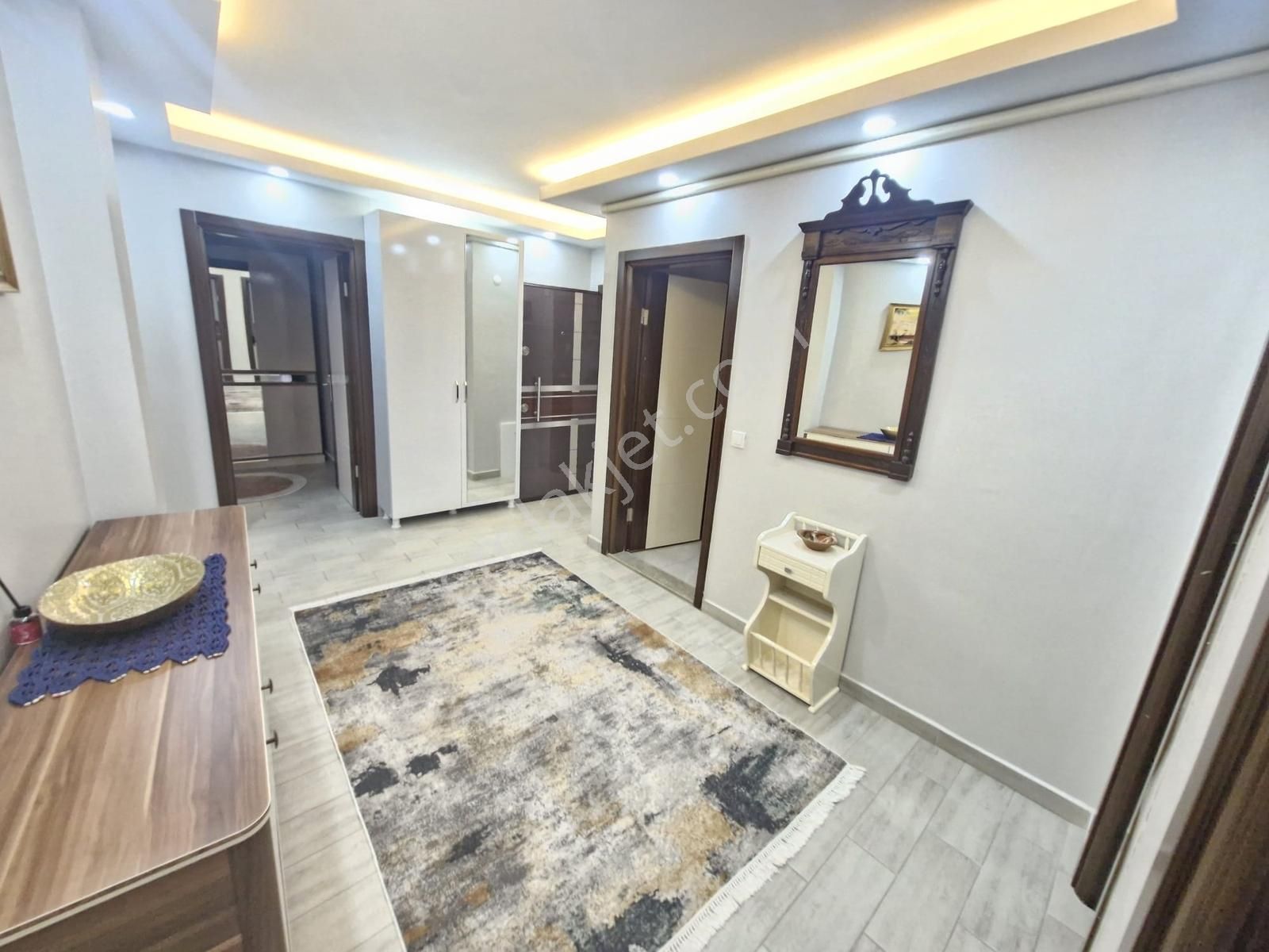 Huzur'dan Geniş Ferah Kullanışlı 2+1 Satılık Daire - Görsel 18