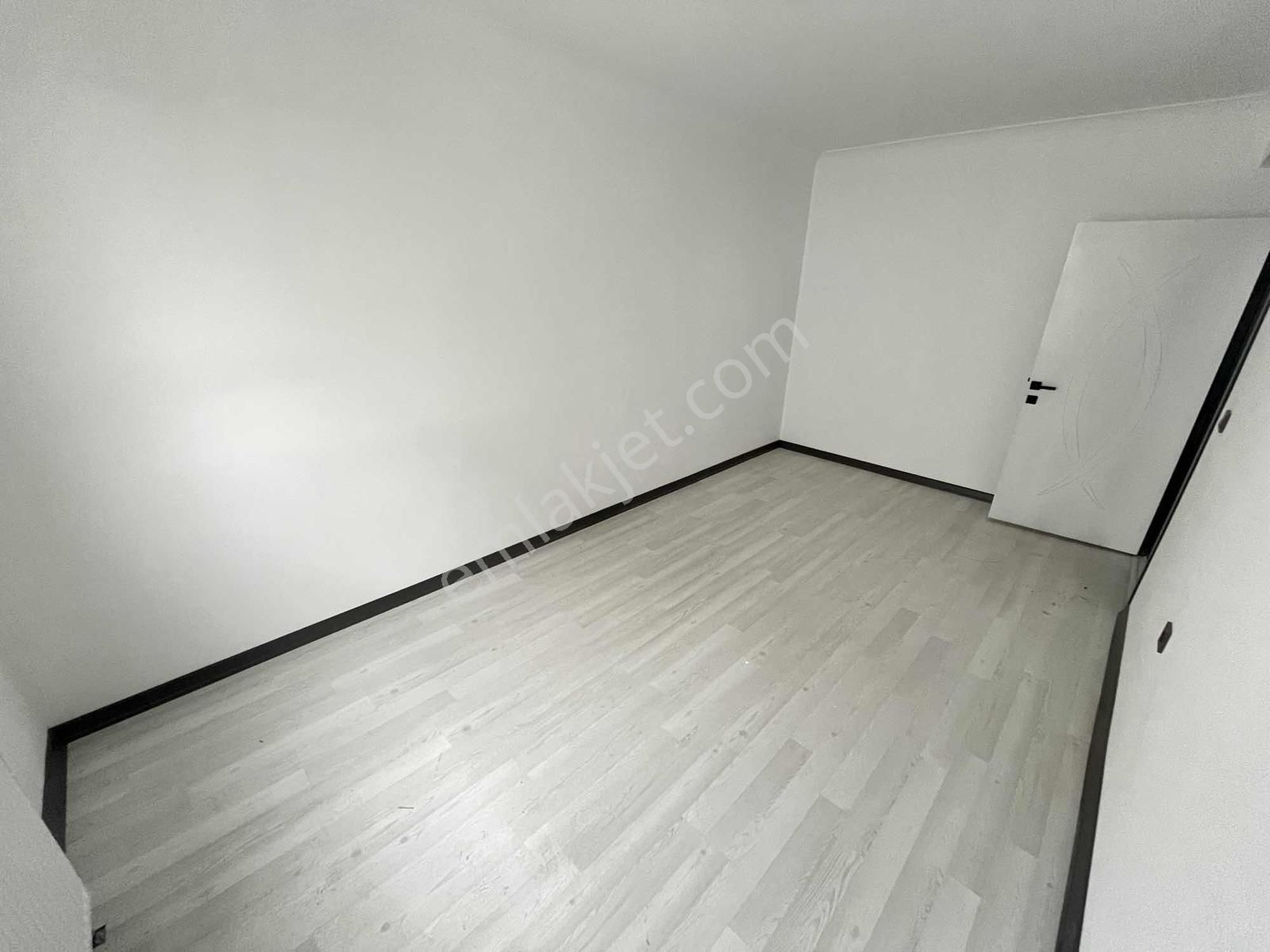 Mülk Emlak Ofisinden Her Bütçeye Uygun Kiralık Daireler !! - Görsel 2