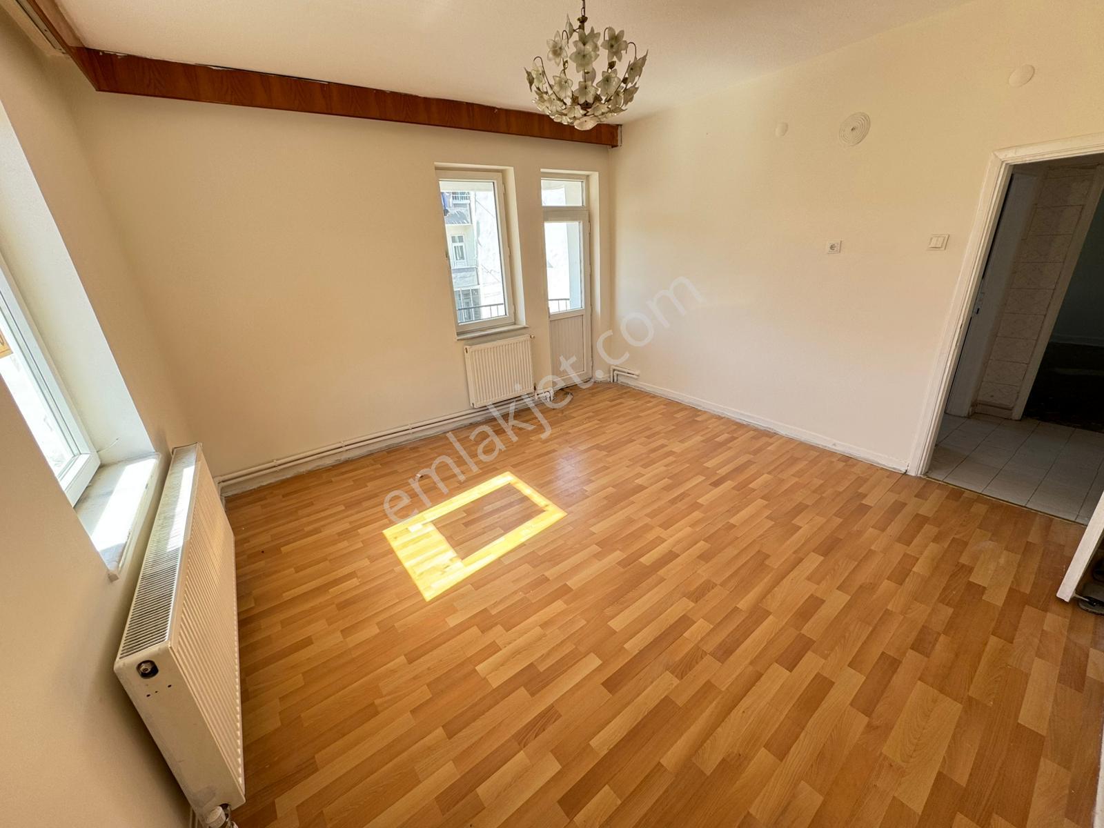 Taşpazar Mahallesi Kafeler Caddesi Arkası Piri Mehmet Paşa Okulu Karşısı Kiralık 3+1daire - Görsel 14