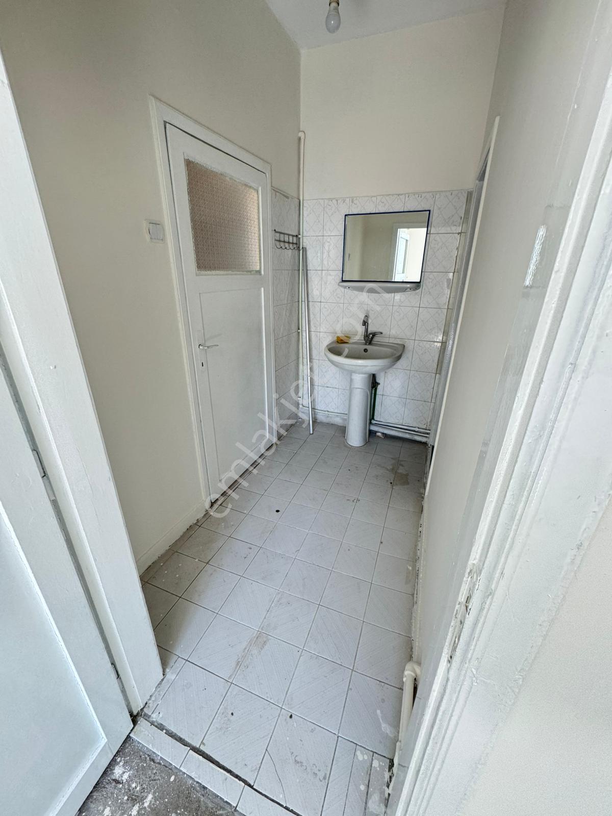 Taşpazar Mahallesi Kafeler Caddesi Arkası Piri Mehmet Paşa Okulu Karşısı Kiralık 3+1daire - Görsel 19