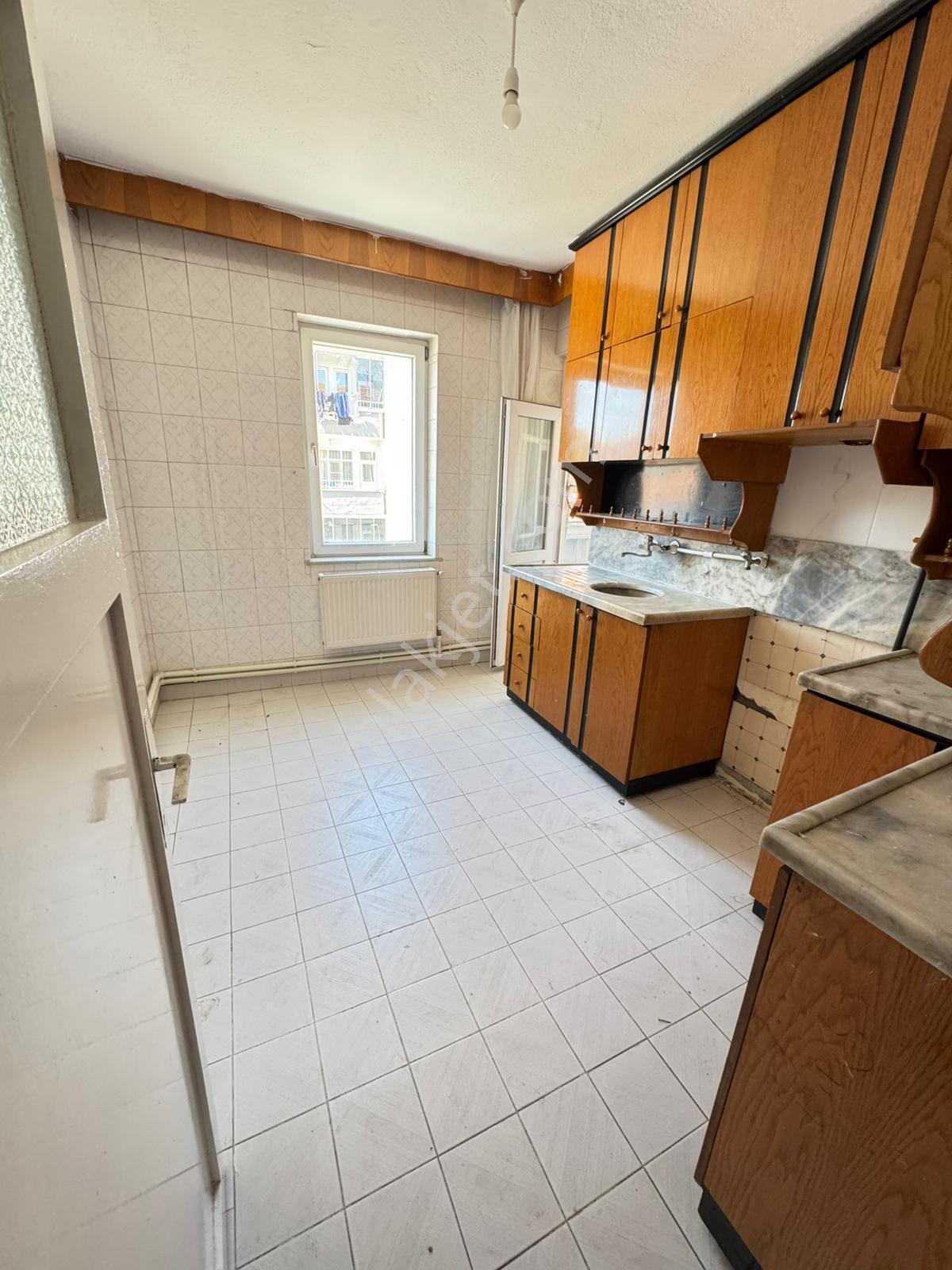 Taşpazar Mahallesi Kafeler Caddesi Arkası Piri Mehmet Paşa Okulu Karşısı Kiralık 3+1daire - Görsel 25