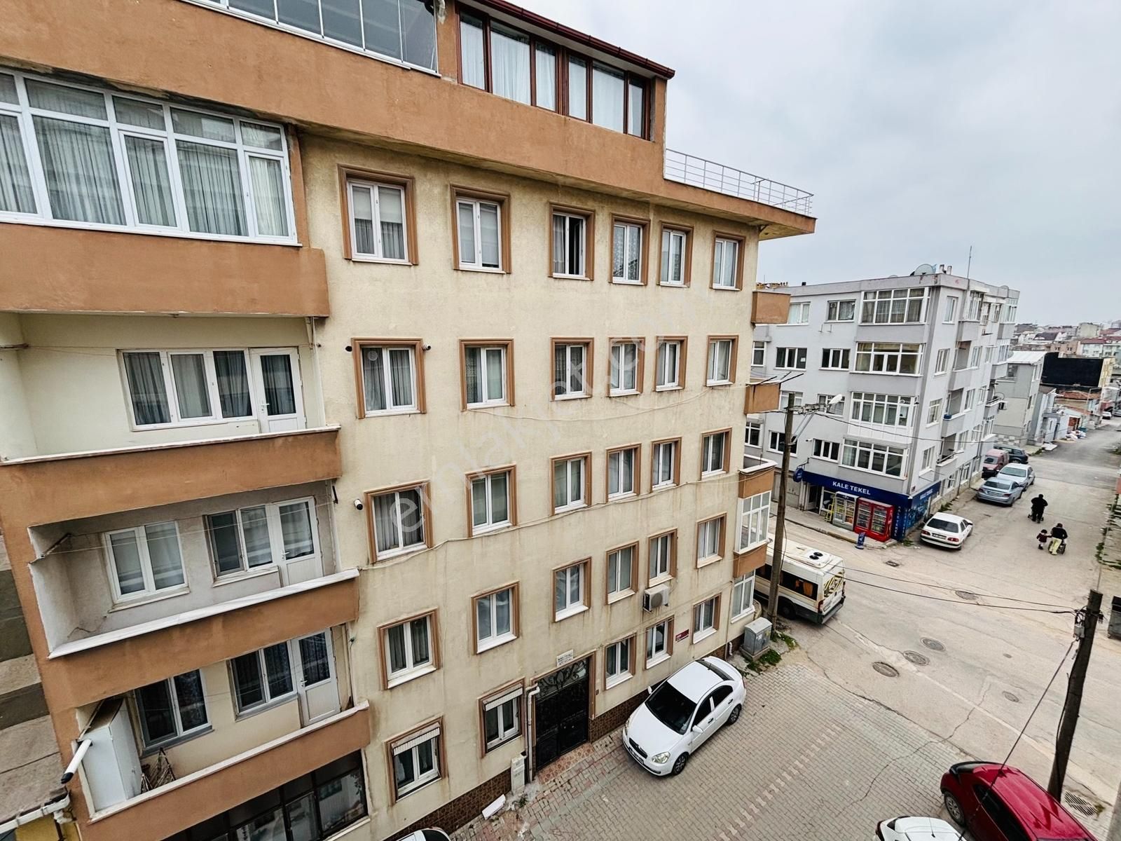 Sevinç'ten Hacıyusuf'ta Levent Yolu Üzerinde Arakat 3+1 Daire - Görsel 7