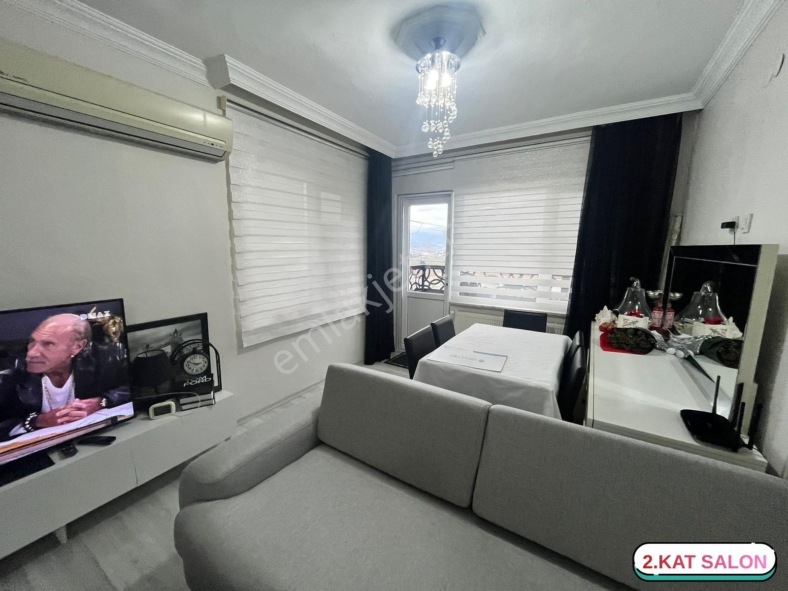 Sakarya Adapazarında Manzaralı 2 Ayrı Daire Tek Tapu - Görsel 25