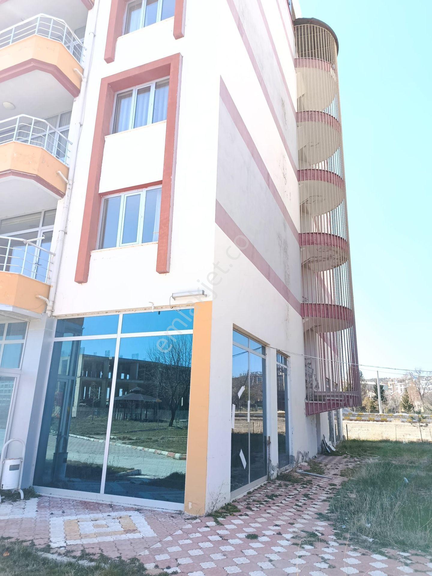 Tezcan Emlaktan Havuzlu Kırkpınar Termalde Satılık 1+1 Daire - Görsel 33