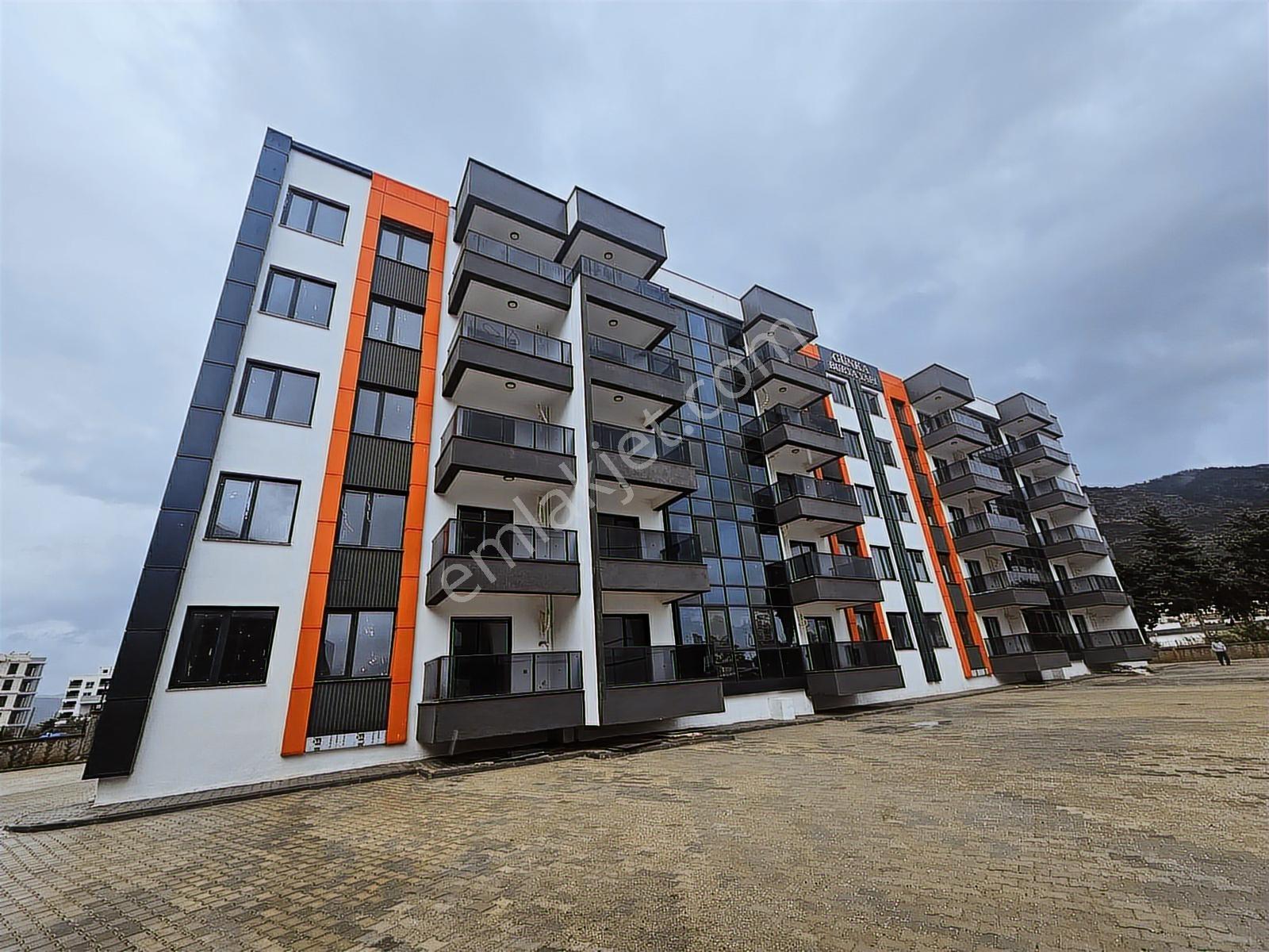Thor'dan Silifke Yeşilovacık'ta Havuzlu Satılık 2+1 Daire - Görsel 22