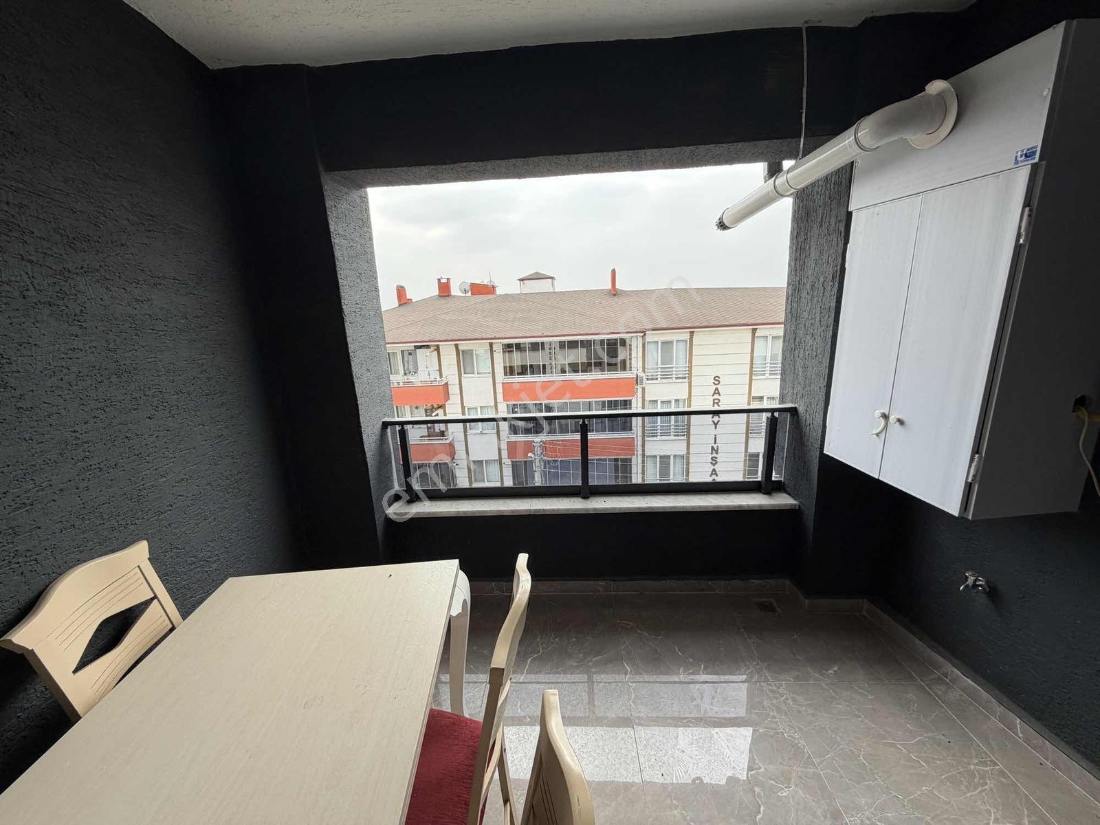 Emlak Evim Yeni Mah. Full Eşyalı 3+1 Kiralık Daire - Görsel 3