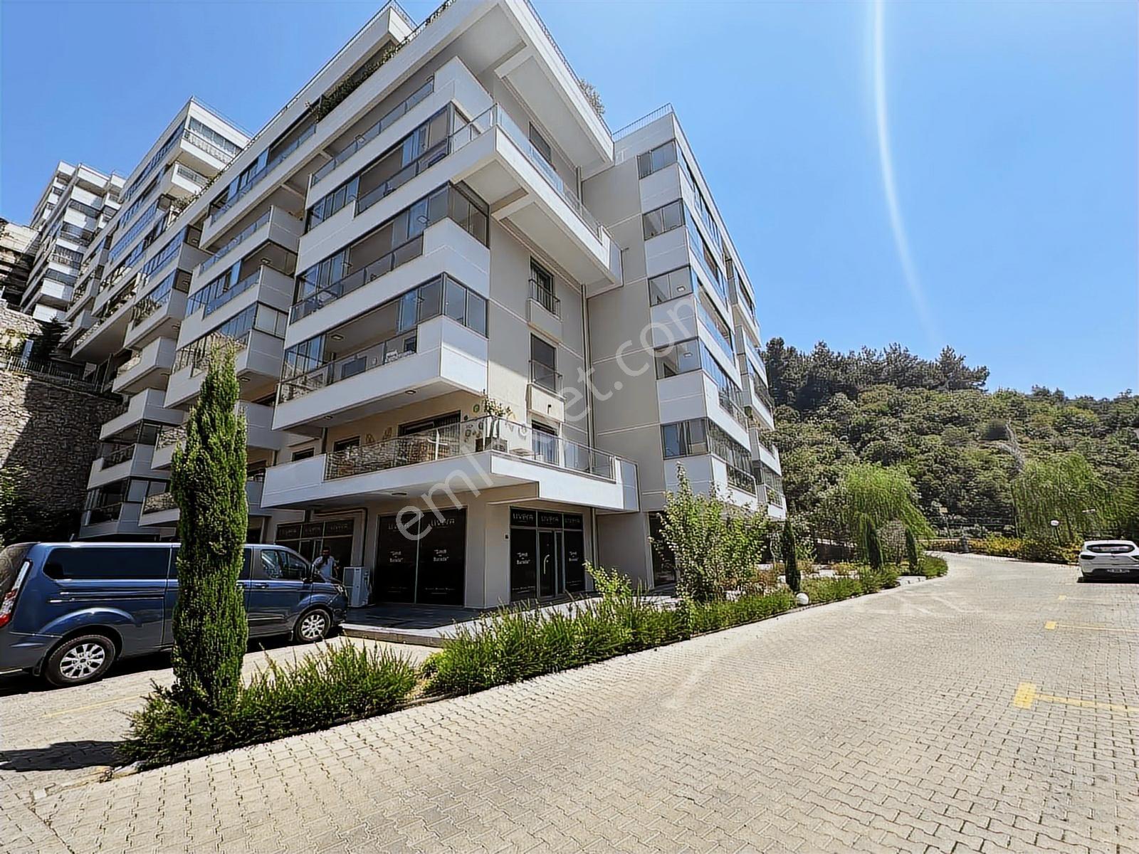 Turpa Balçovadan Bulut Orman Evlerinde 300m2 Lüks Satılık Dükkan - Görsel 2