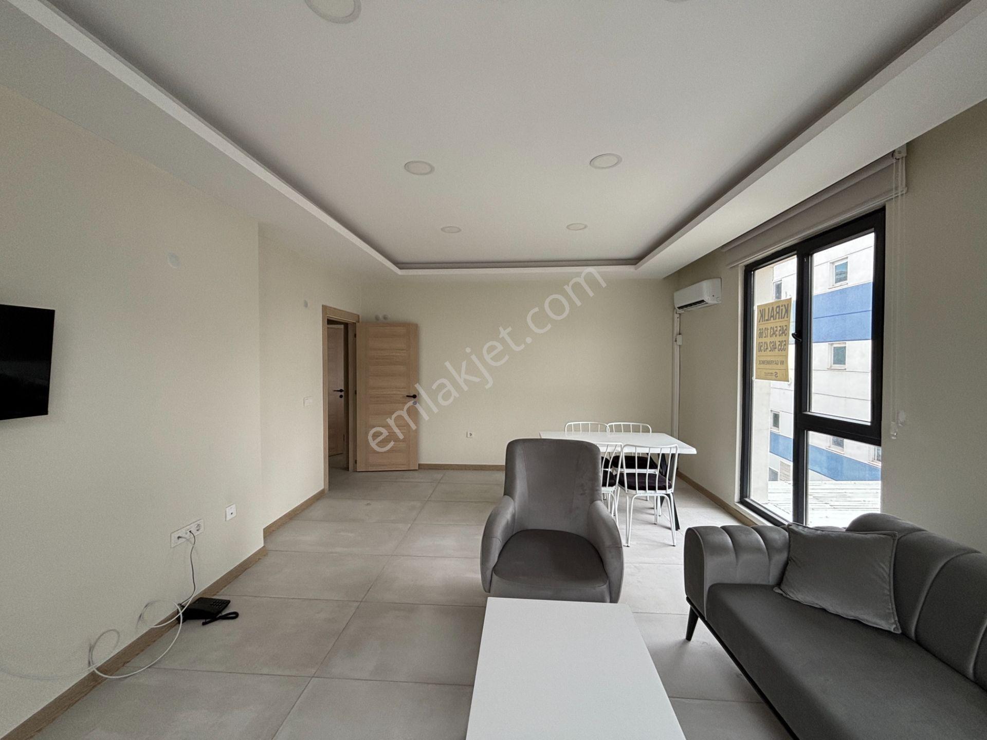 Cedidiye Mahallesi Efea Rezidans’ta 2+1 128 M² Eşyalı Kiralık Ara Kat Daire - Görsel 12
