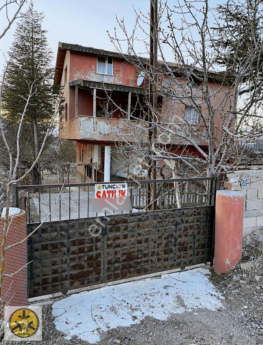 1 Dönüm Arsa İçerisinde 2 Katlı Yetişkin Bahçeli Yaylalık Ev - Görsel 5