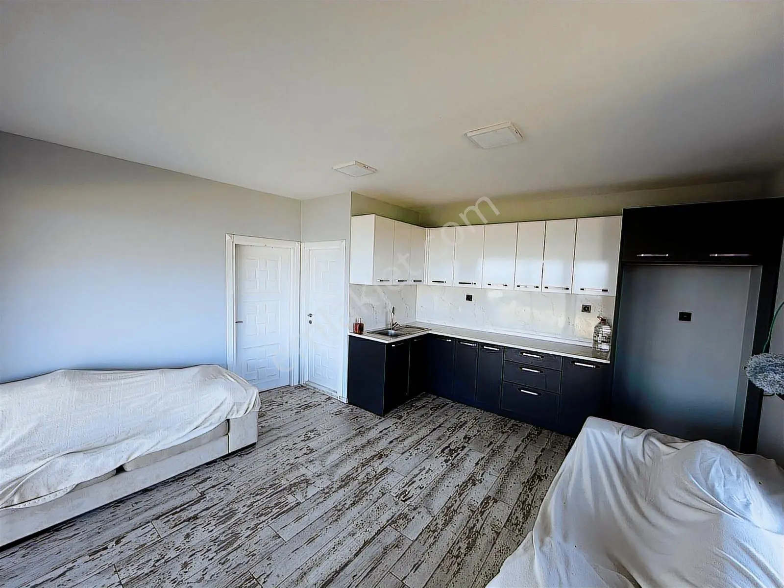 Remax Advantage'dan Deniz Manzaralı Müstakil Tapulu 1.000m² Arsa - Görsel 2