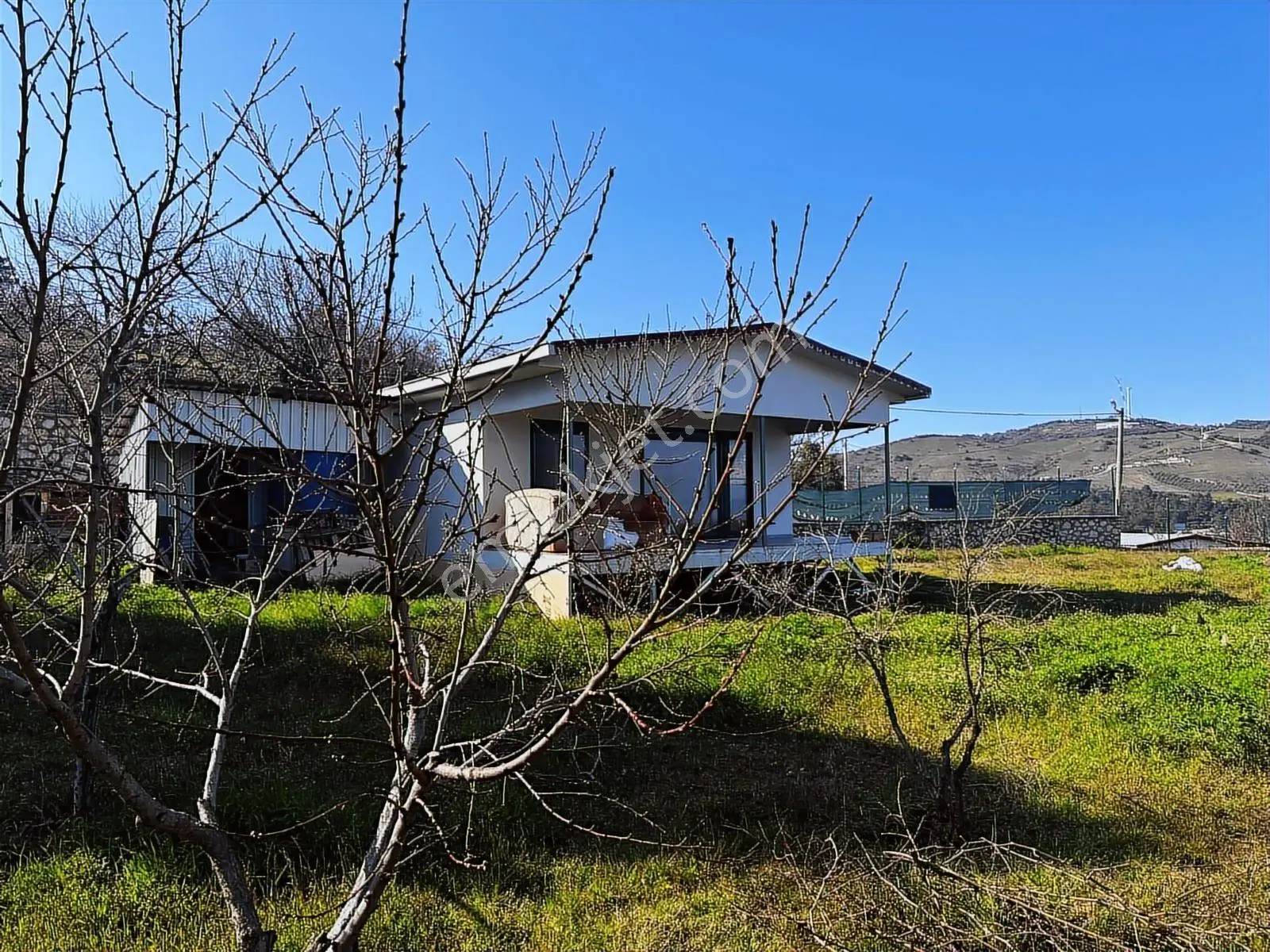 Remax Advantage'dan Deniz Manzaralı Müstakil Tapulu 1.000m² Arsa