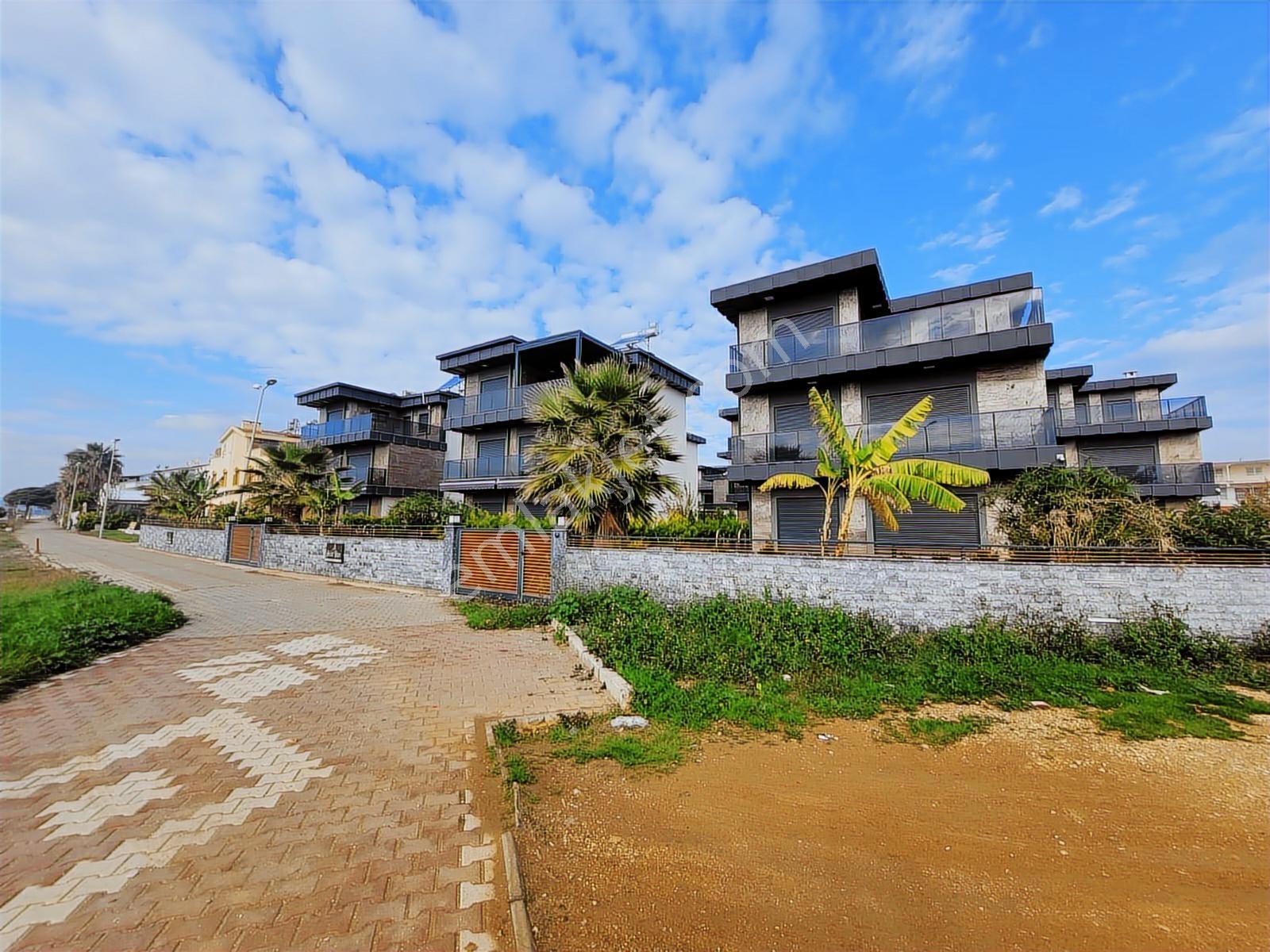 Denize Sıfır Konumda, Her Odadan Deniz Gören Havuzlu Lüks Villa - Görsel 16