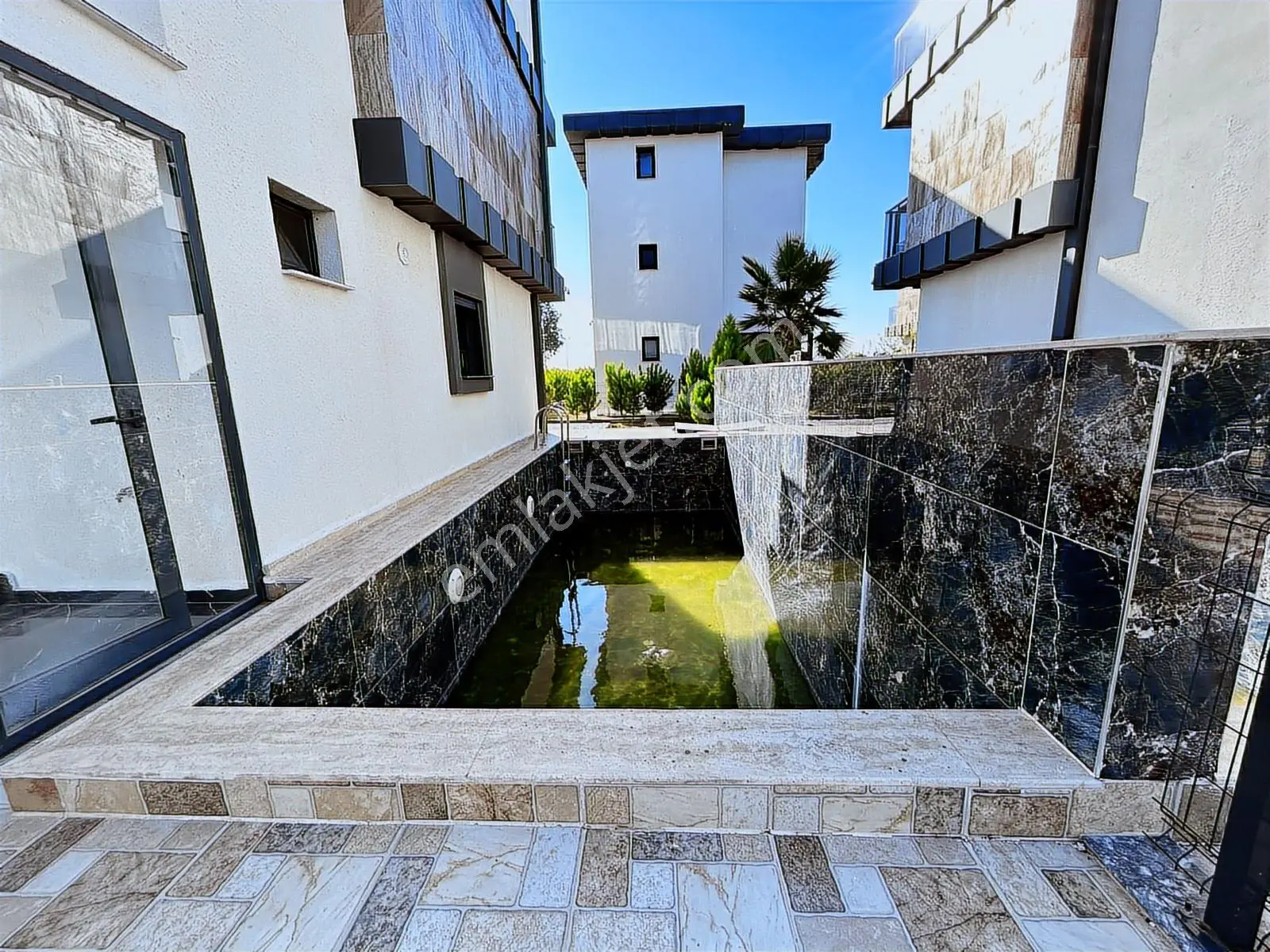 Denize Sıfır Konumda, Her Odadan Deniz Gören Havuzlu Lüks Villa - Görsel 6