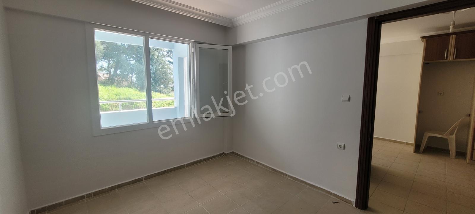 Ürkmez İpek Kum Plajına 200 Metre 1+1 55 M2 Daire - Görsel 14