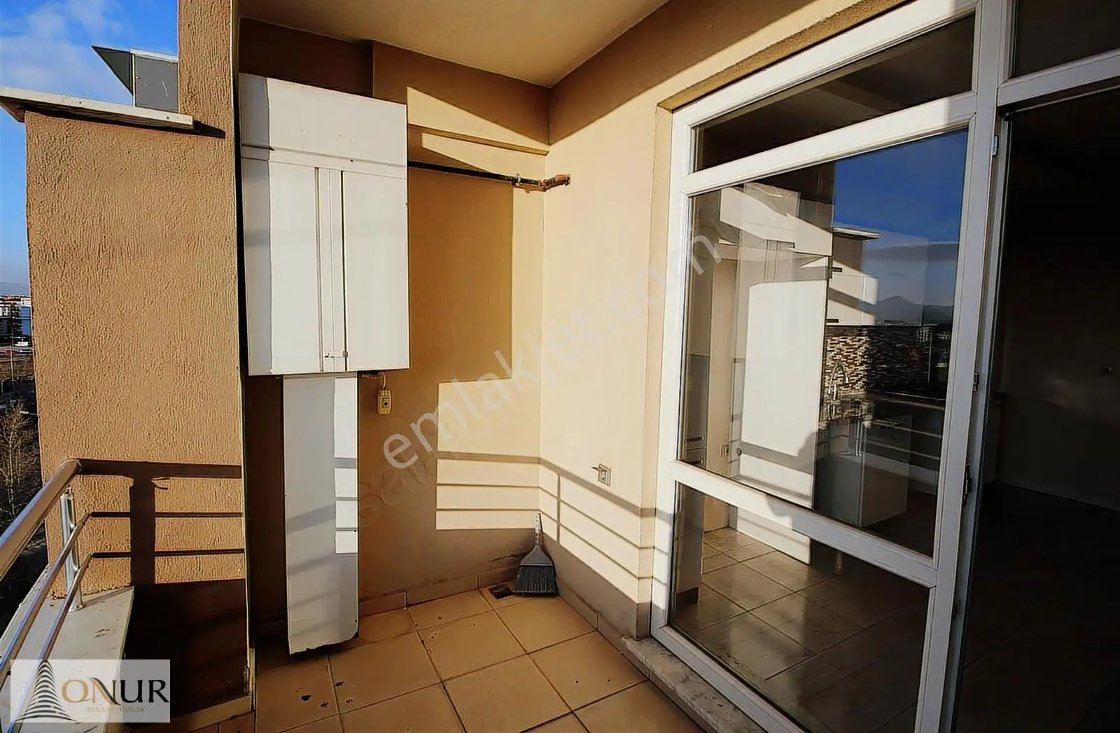 Onur Emlak Akabe Mah.fetih Cad. Ara Kat 3+1 Kiralık Daire - Görsel 9