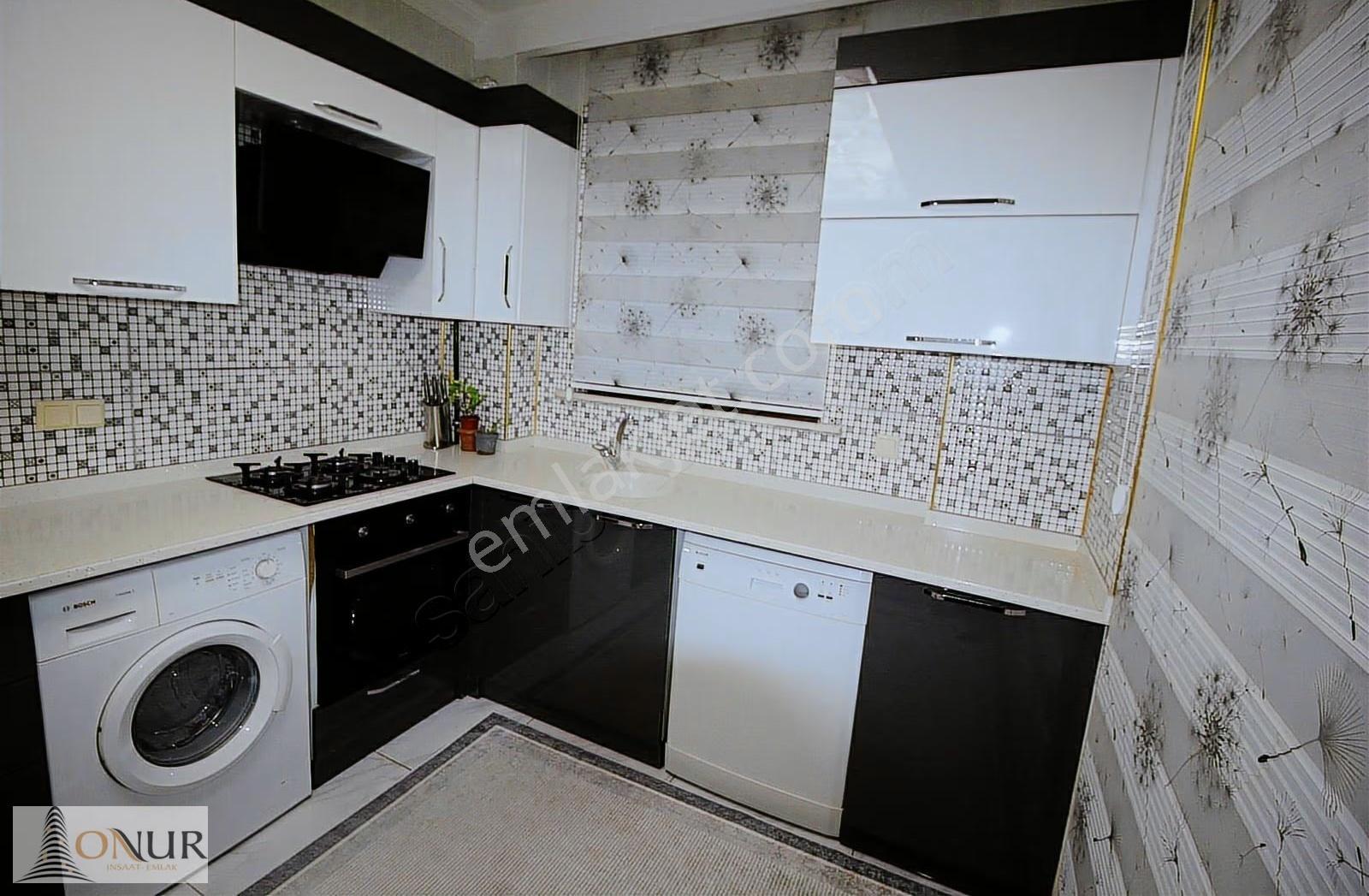 Onur Emlak Yazır Mah. 2.5+1 Park Cepheli Satılık Daire