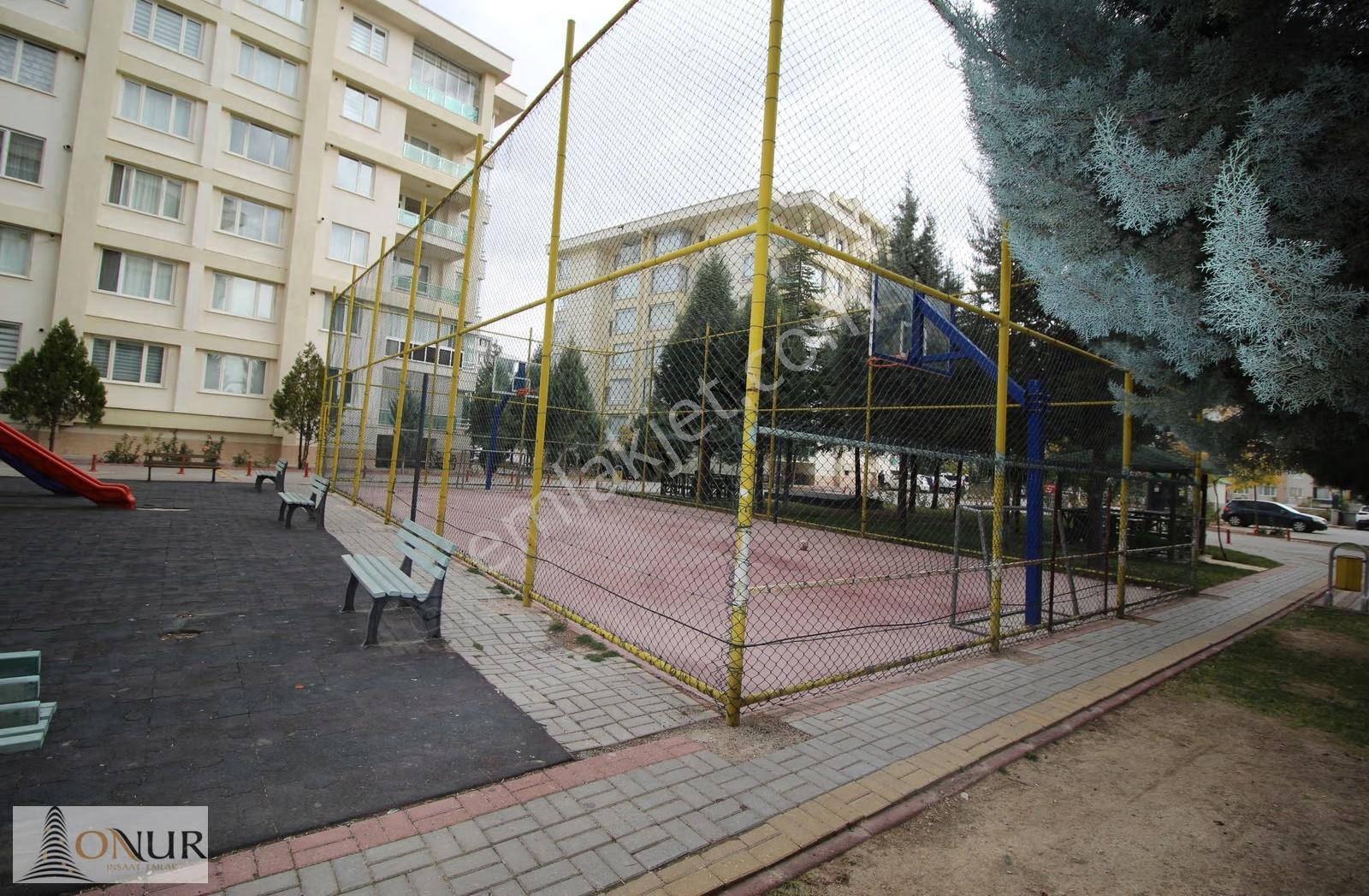 Onur Emlak Güvenpark Nil Sitesi 3+1 Satılık Ara Kat Daire - Görsel 26