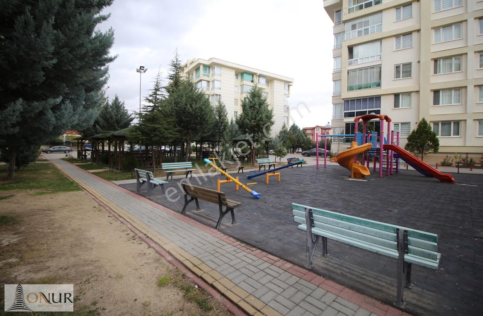 Onur Emlak Güvenpark Nil Sitesi 3+1 Satılık Ara Kat Daire - Görsel 23