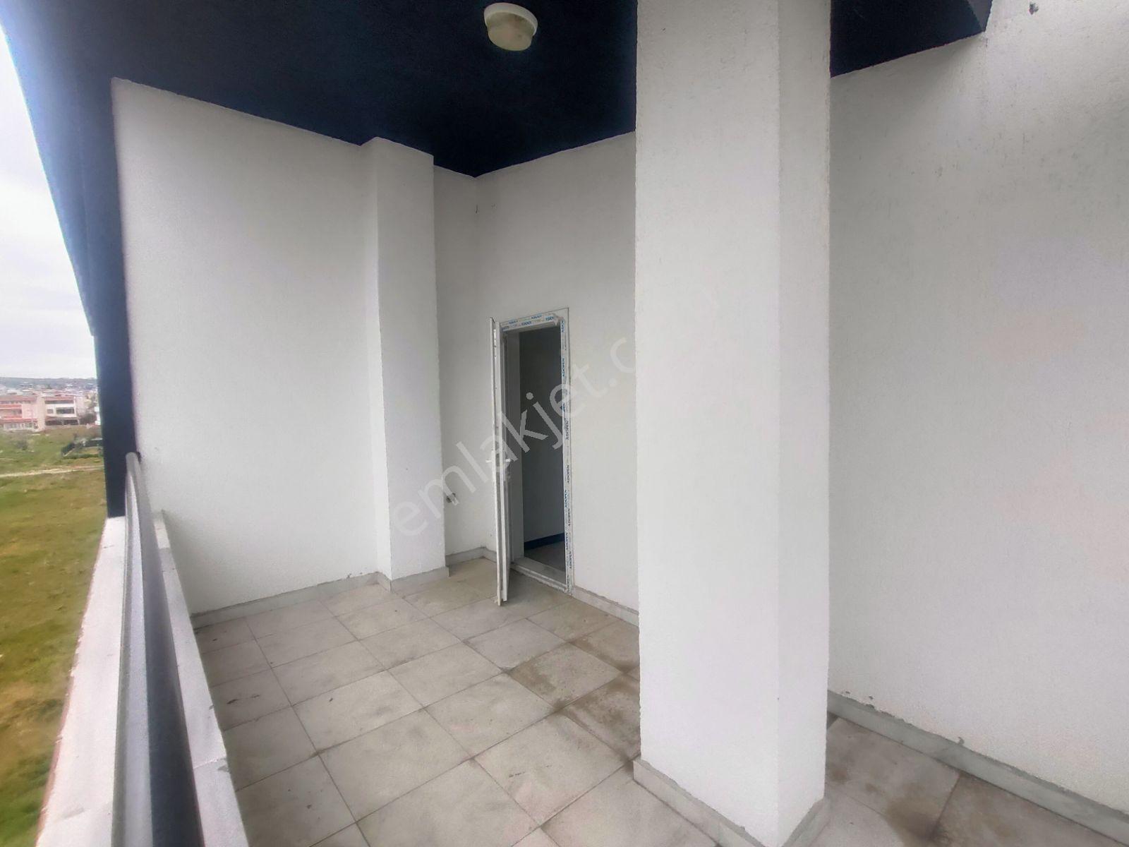 Kartallar'dan Plaja 250mt Mesafede Büyük Ve Geniş Odalı Yazlık. - Görsel 33