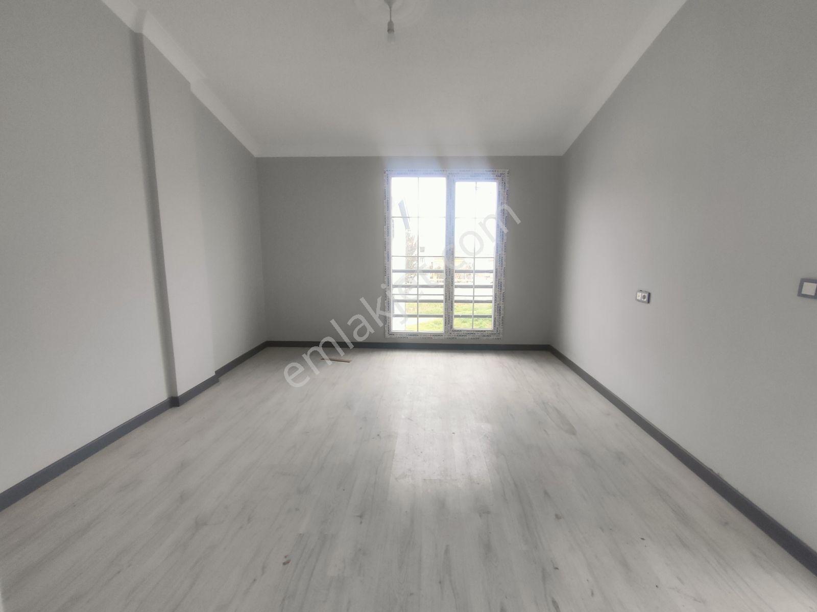 Kartallar'dan Plaja 250mt Mesafede Büyük Ve Geniş Odalı Yazlık. - Görsel 32