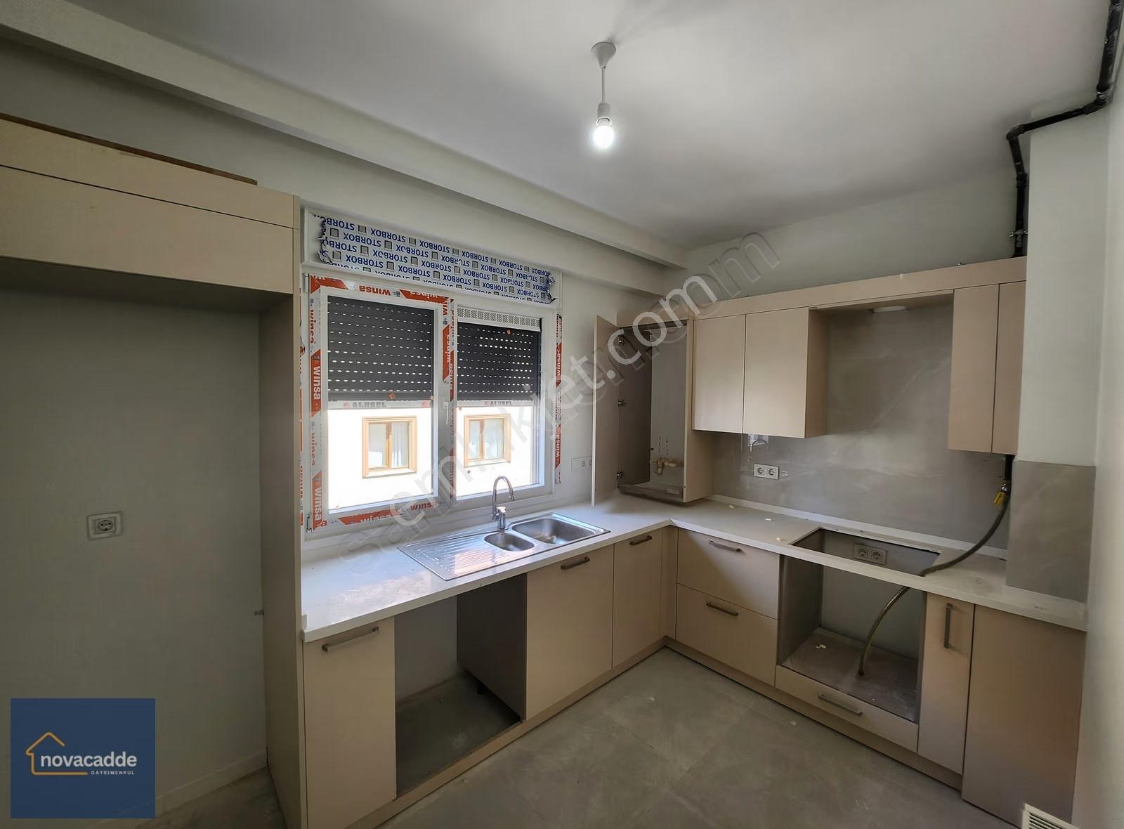 Kozyatağı Marmara Cad Üzerinde Geniş 2+1 Sıfır Daire - Görsel 15
