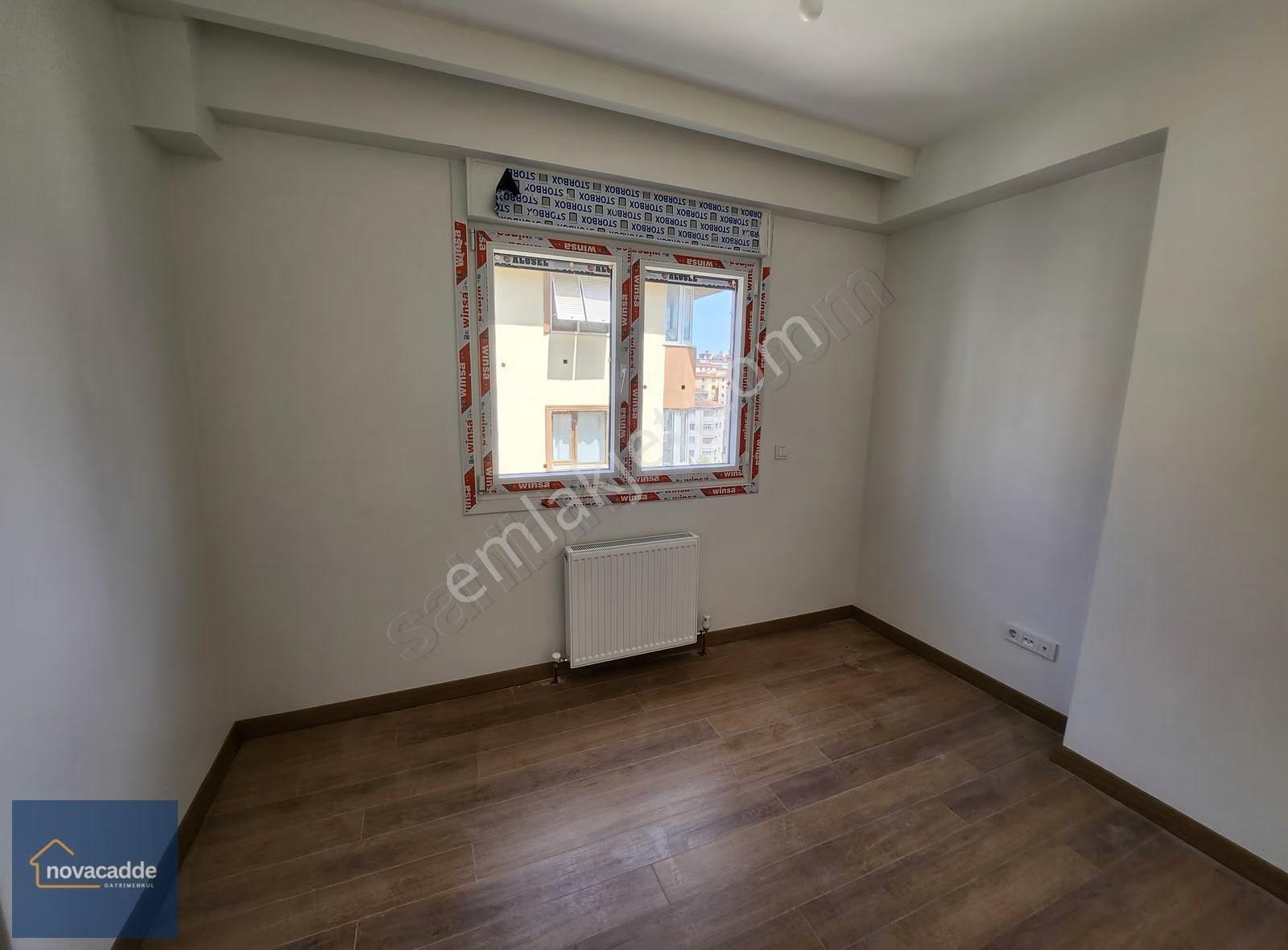 Kozyatağı Marmara Cad Üzerinde Geniş 2+1 Sıfır Daire - Görsel 12