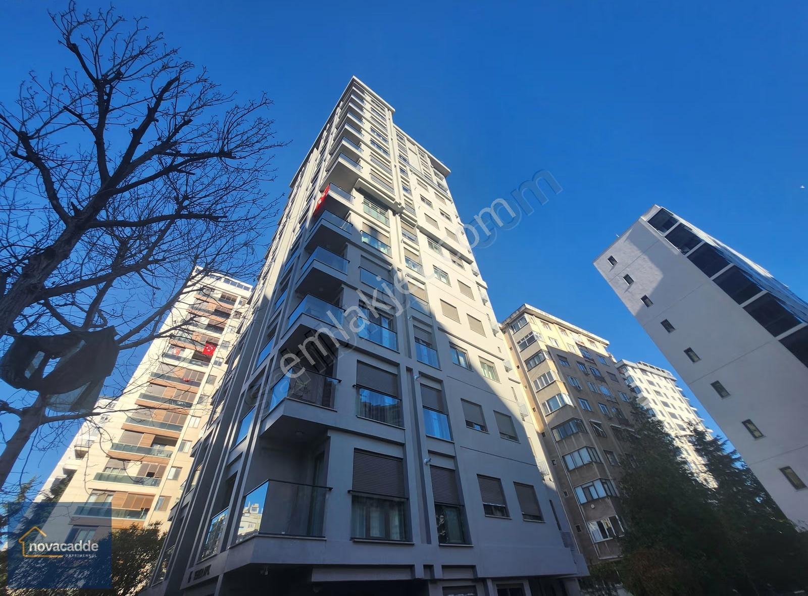 Nova Cadde,den Erenköyde Yeni Binada 2+1 Balkonlu Daireler