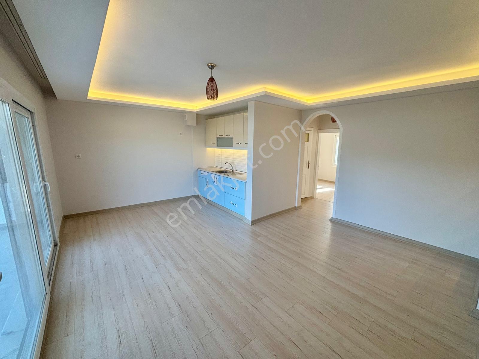 Urla Özbek Eğriliman'da Site İçi Deniz İle İçiçe Tadilatlı Daire - Görsel 19