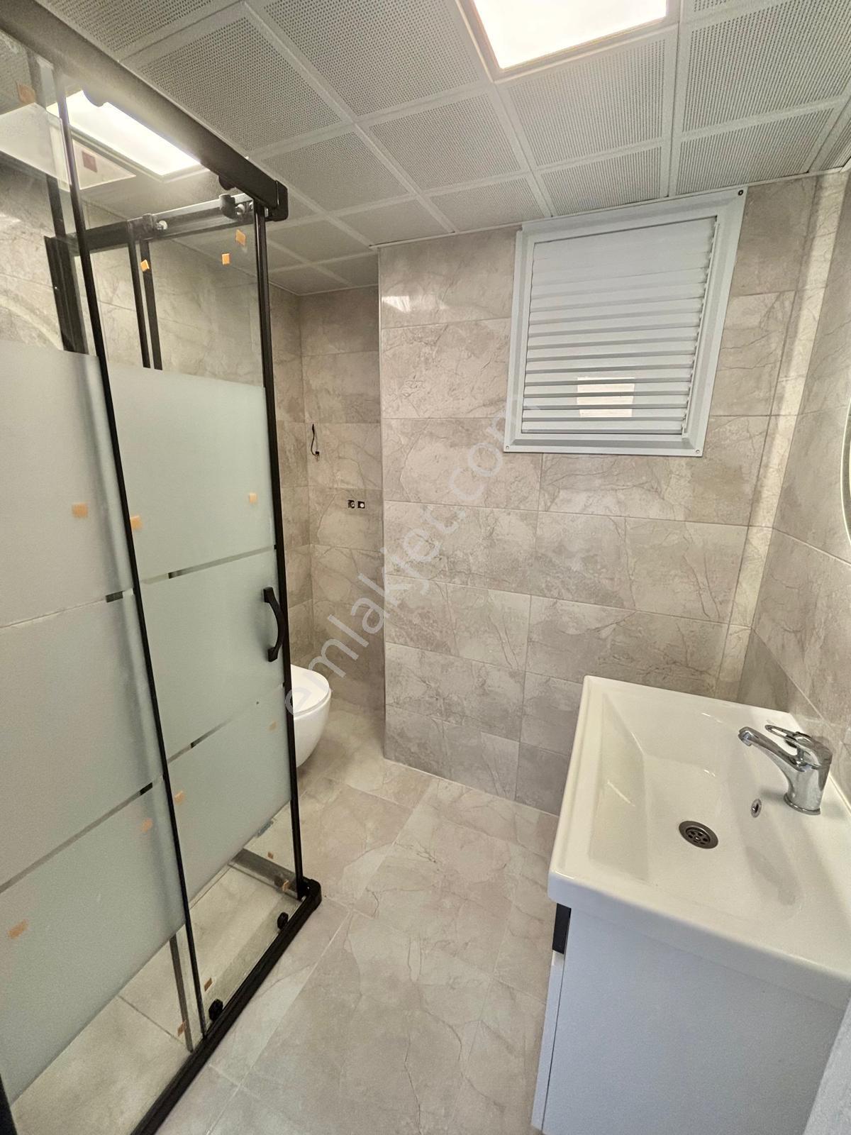 Urla Özbek Eğriliman'da Site İçi Deniz İle İçiçe Tadilatlı Daire - Görsel 24