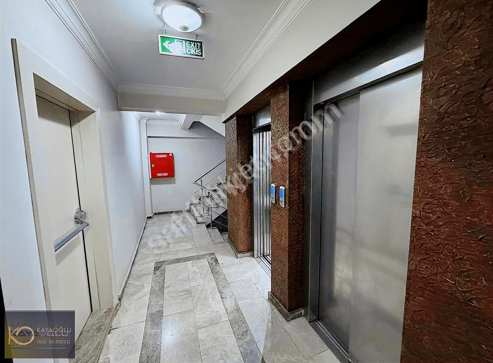 Anadolu Caddesi Üzerinde Ege Üniversitesi Sağlık Bil. Karşısında - Görsel 28