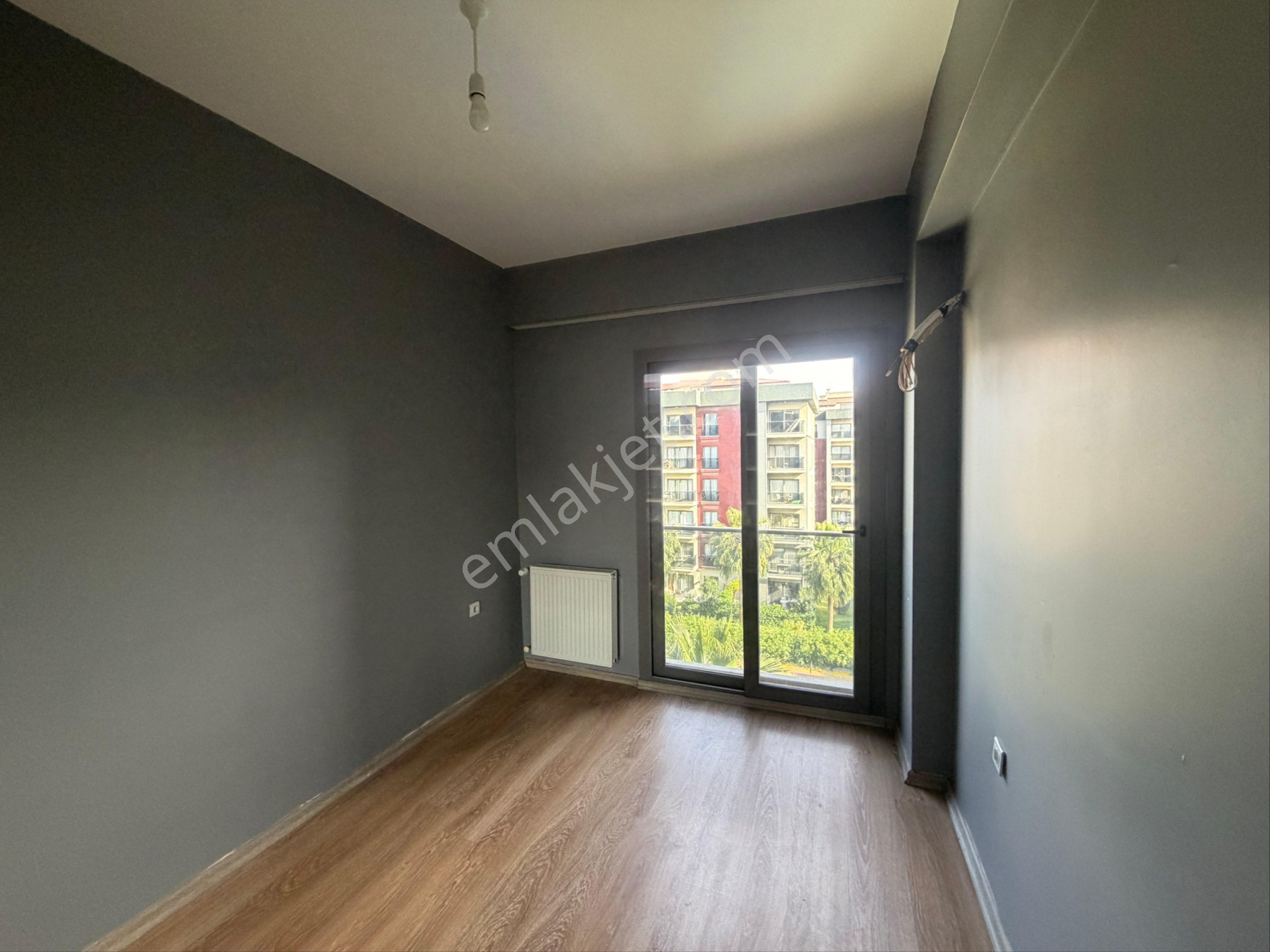 Torbalı Yedieylül Kiralık Havuz Cepheli Ara Kat 1+1 Daire - Görsel 24