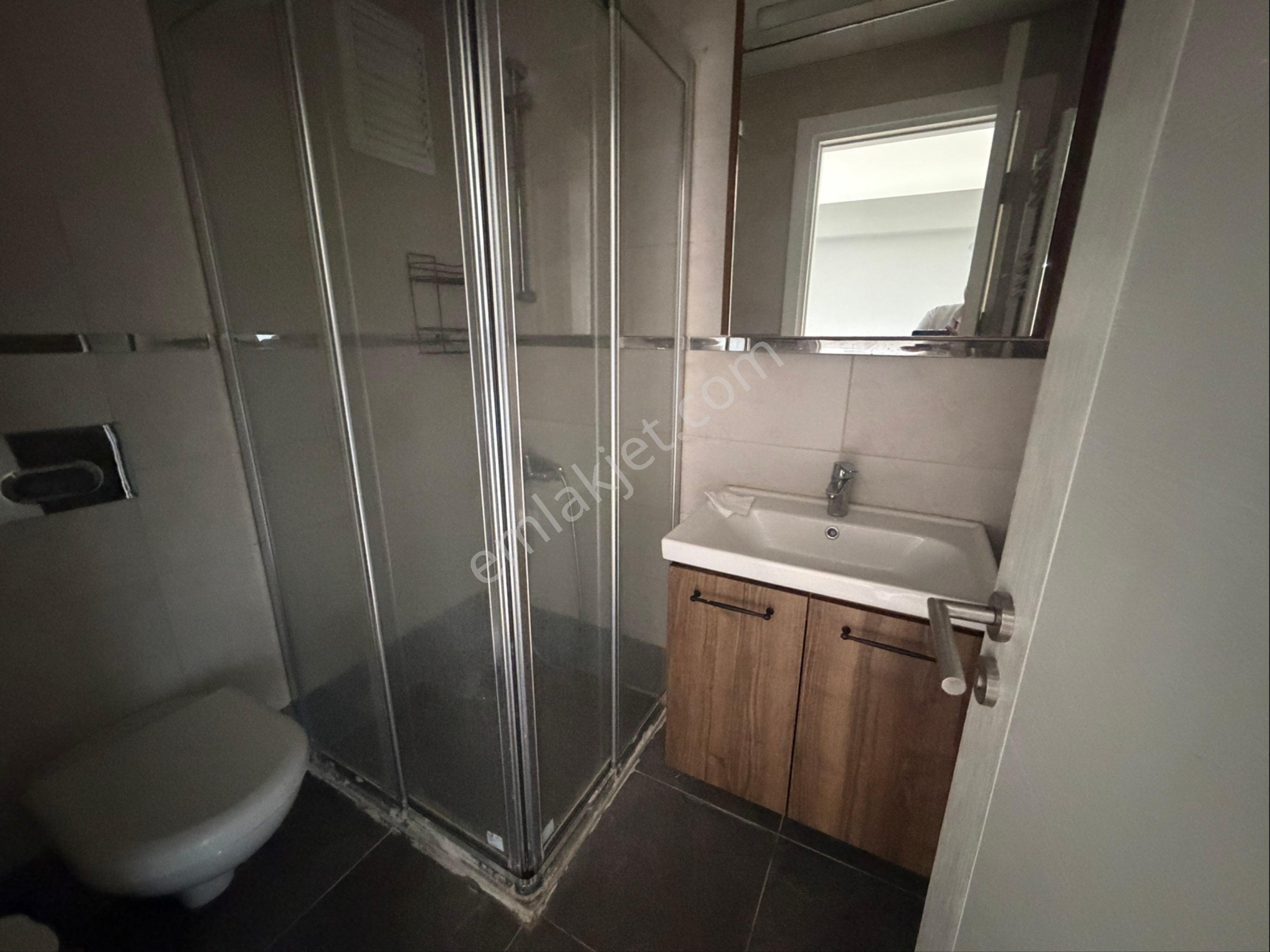 Torbalı Yedieylül Kiralık Havuz Cepheli Ara Kat 1+1 Daire - Görsel 28