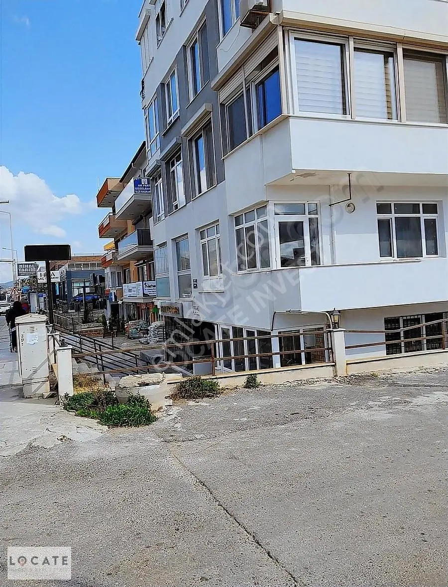 Locateden Güzelbahçe Yalıda Cadde Üzeri Daire_ofis Veya İşyeri - Görsel 4
