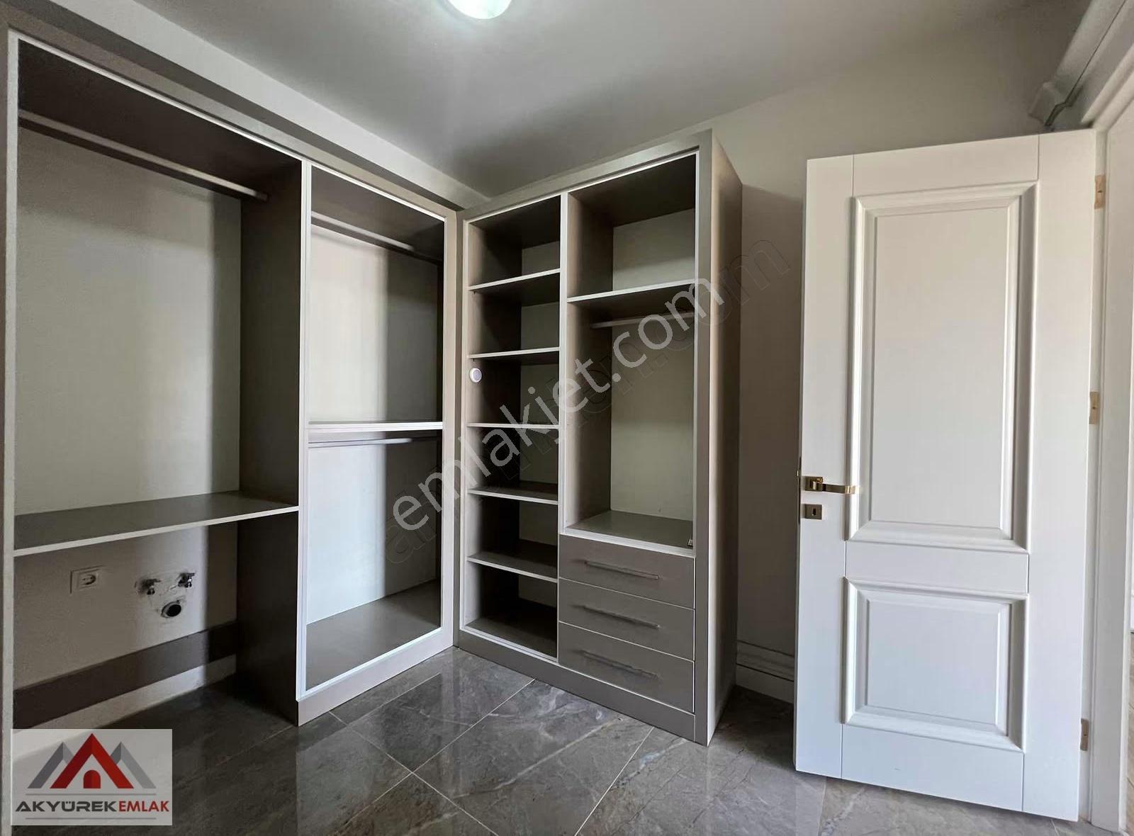 Akyürek'ten Soli Civarı Havuzlu Site Gerçek 5+1 Geniş Aile Daire - Görsel 14