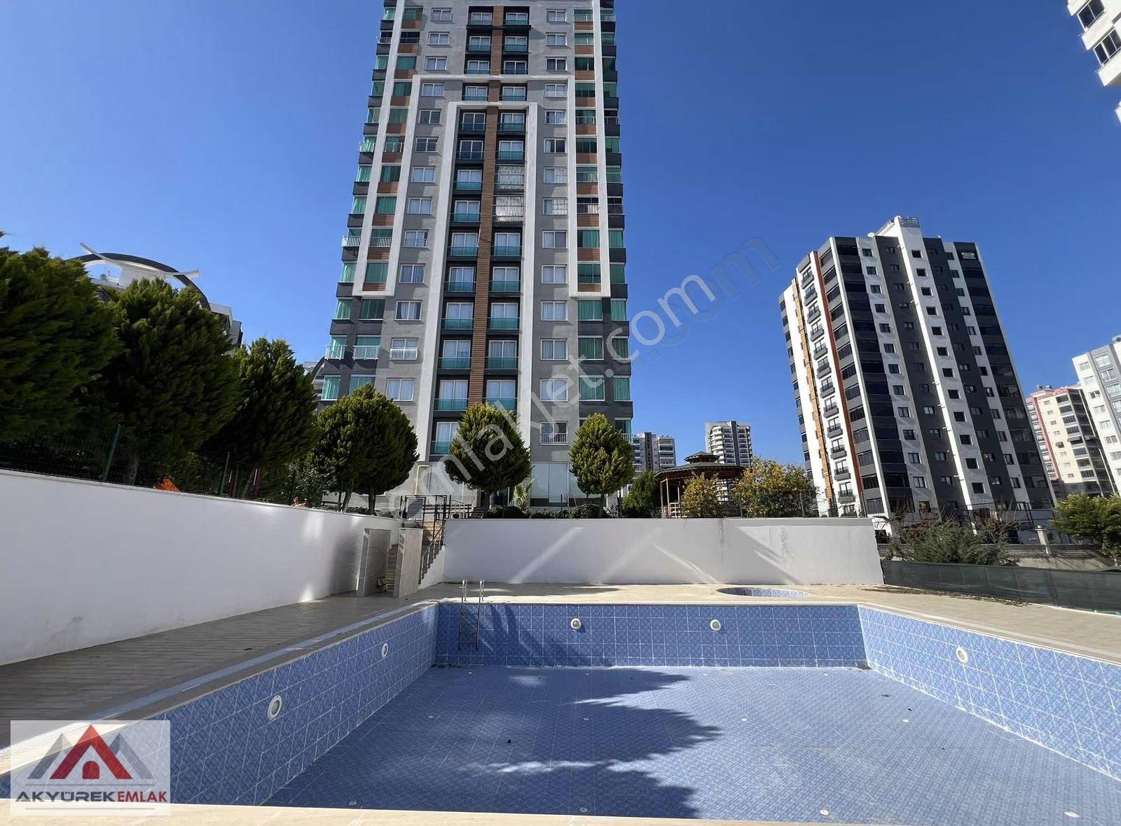 Akyürek'ten Soli Civarı Havuzlu Site Gerçek 5+1 Geniş Aile Daire - Görsel 23