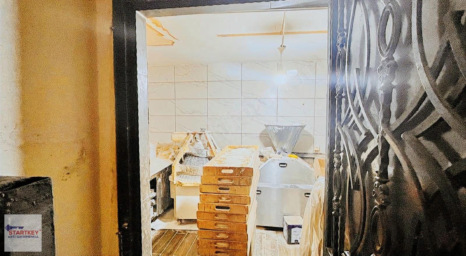 Karşıyaka Şemikler'de Satılık 235 M2 Dükkan - Görsel 6