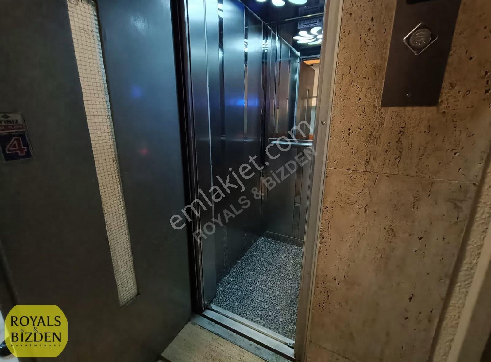 Nalçacı Cadde Yakını Nenehatun Parkı Yanı Asansörlü 3+1 Daire!!! - Görsel 35