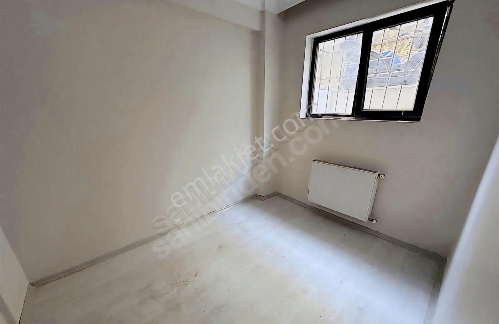 2+1 65m² Merkezi Konumda Toprak Temassız Bahçe Katı - Görsel 3