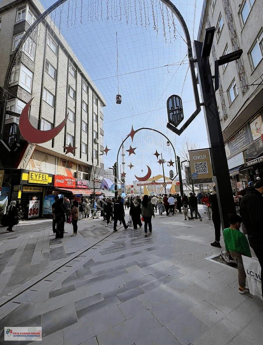 Bağcılar Meydan Yürüyüş Yolunda Devren Kiralık Dükkan - Görsel 6