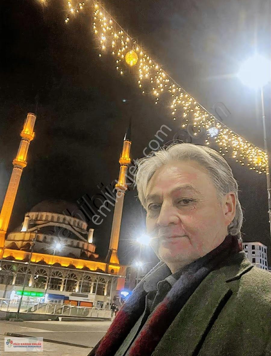 Bağcılar Meydan Yürüyüş Yolunda Devren Kiralık Dükkan - Görsel 3