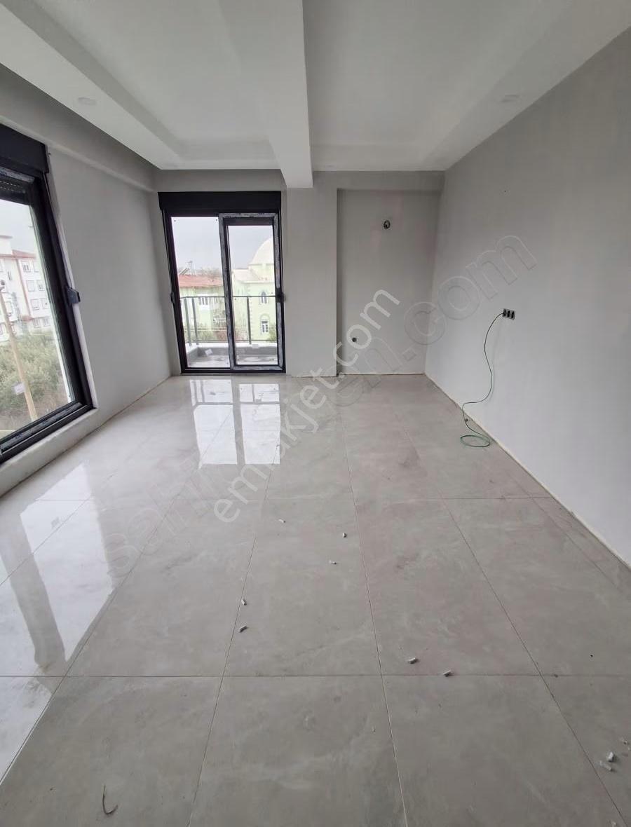 Çolaklı'da Cadde Üzeri 2+1