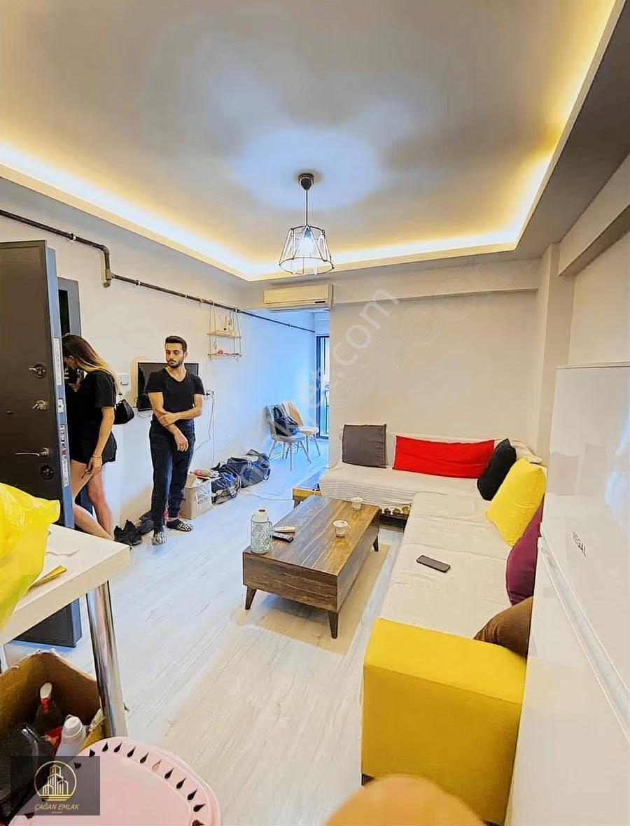 Çağan'dan Üniversiteye Yürüme Mesafesinde 1+1 Satılık Daire