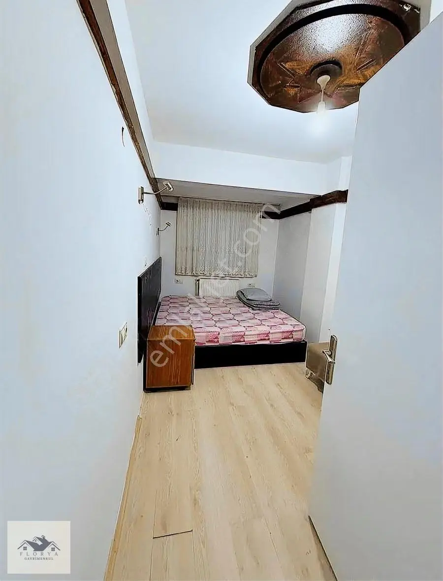 Çınara Yürüme Mesafesinde Kiralık Apart - Görsel 2