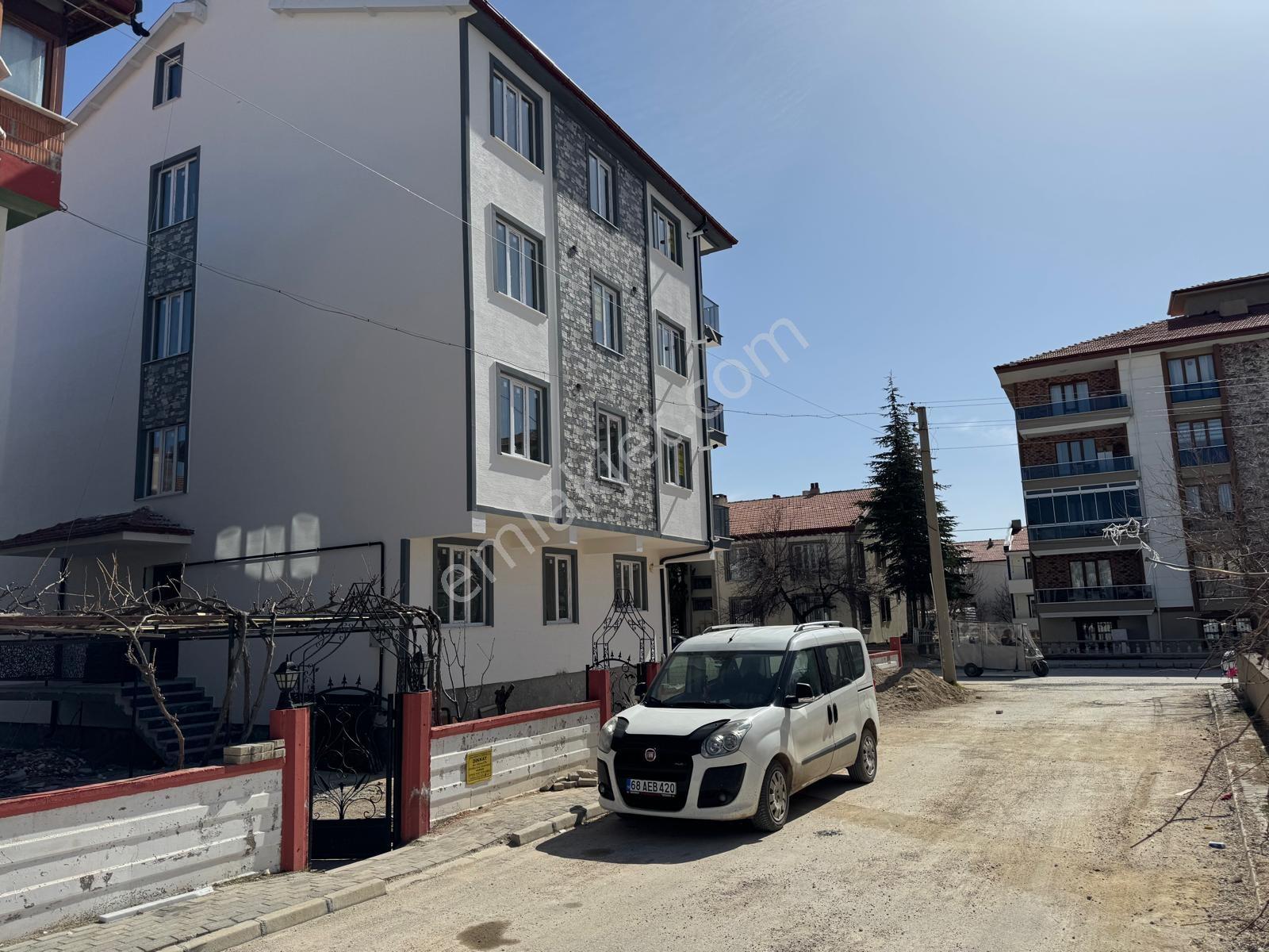Yaman'dan Bolvadin Bademli Mah. 2 Adet 2+1 Sıfır Daireler - Görsel 10