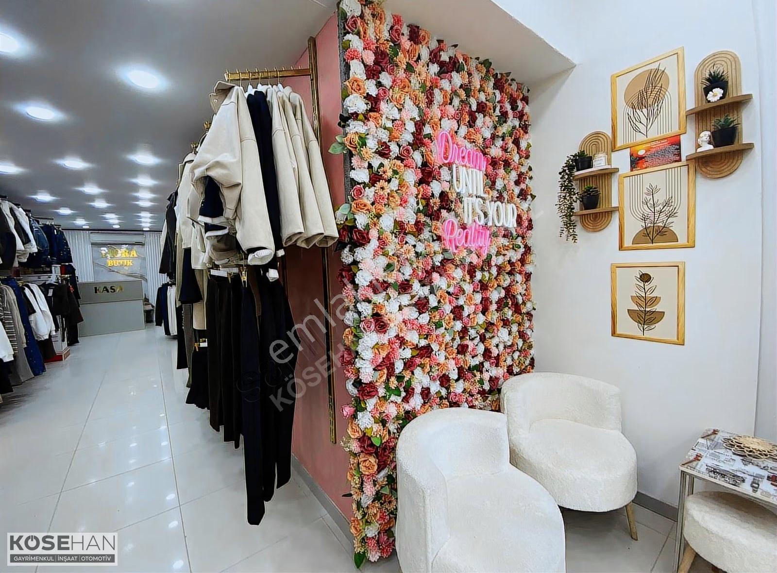 Çınar'a Yakın İşlek Caddede Devren Kiralık Butik Giyim Mağazası - Görsel 8